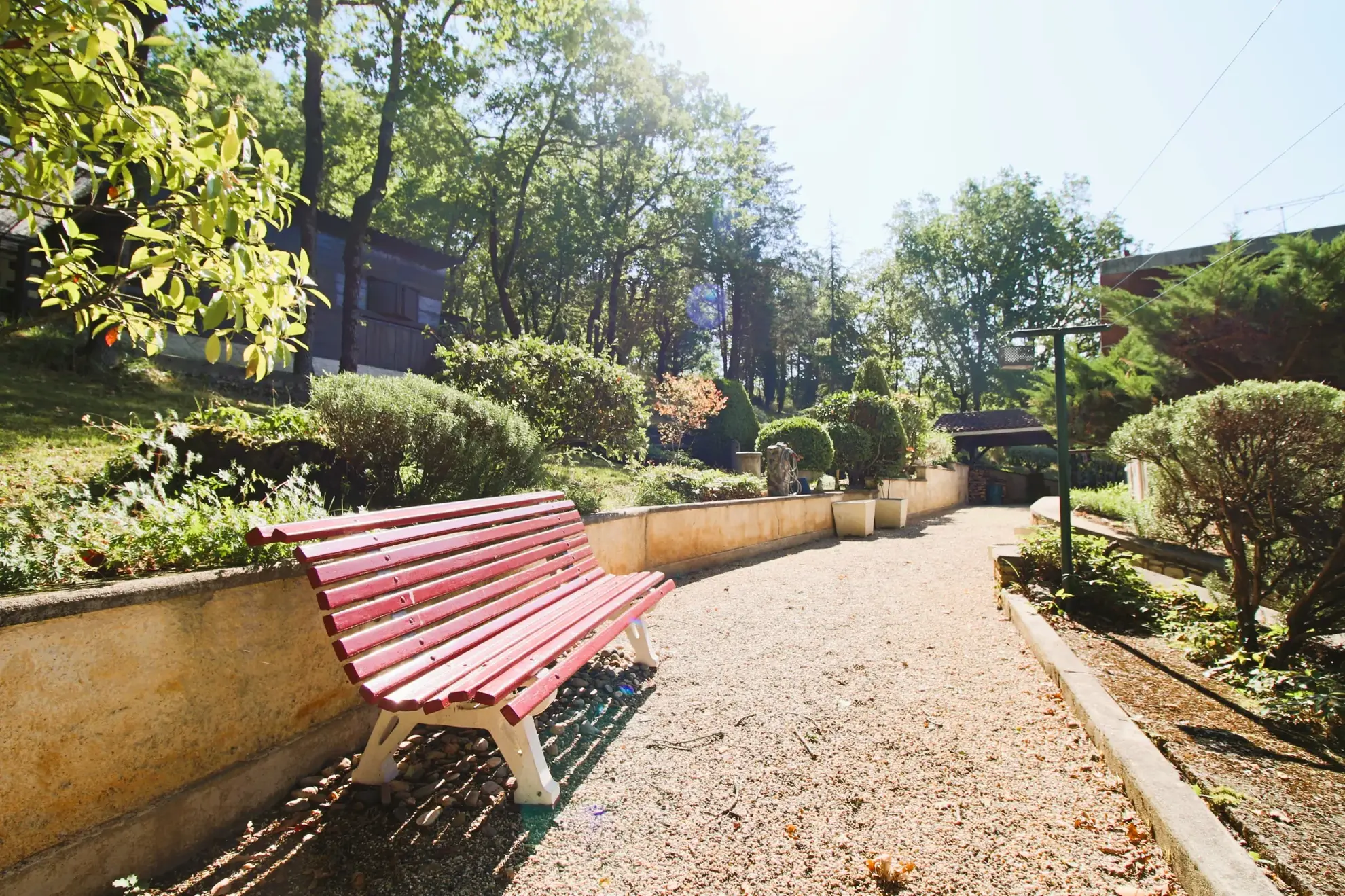 Maison familiale avec grand parc arboré à Montayral - Opportunité à saisir 