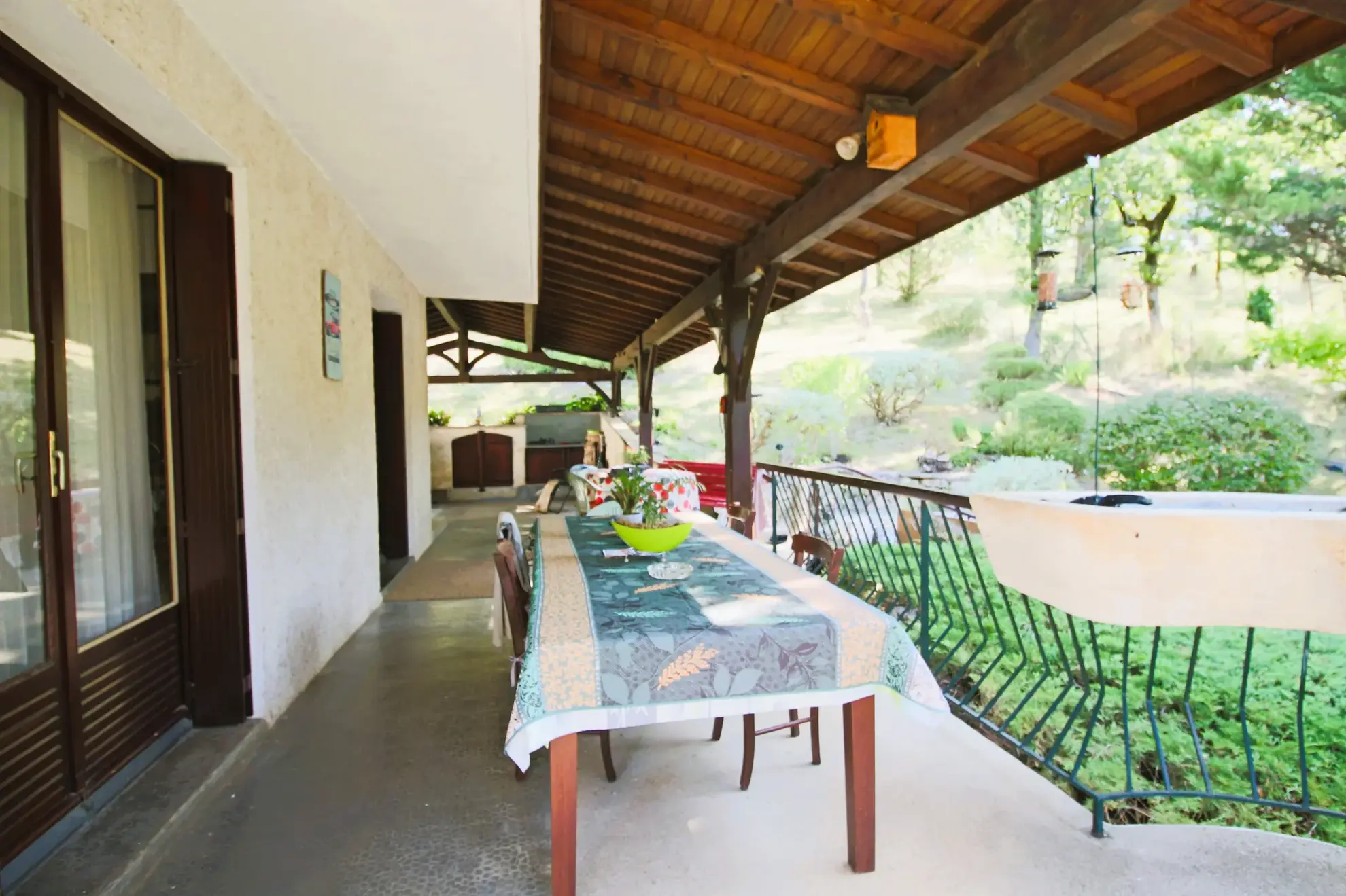 Maison familiale avec grand parc arboré à Montayral - Opportunité à saisir 