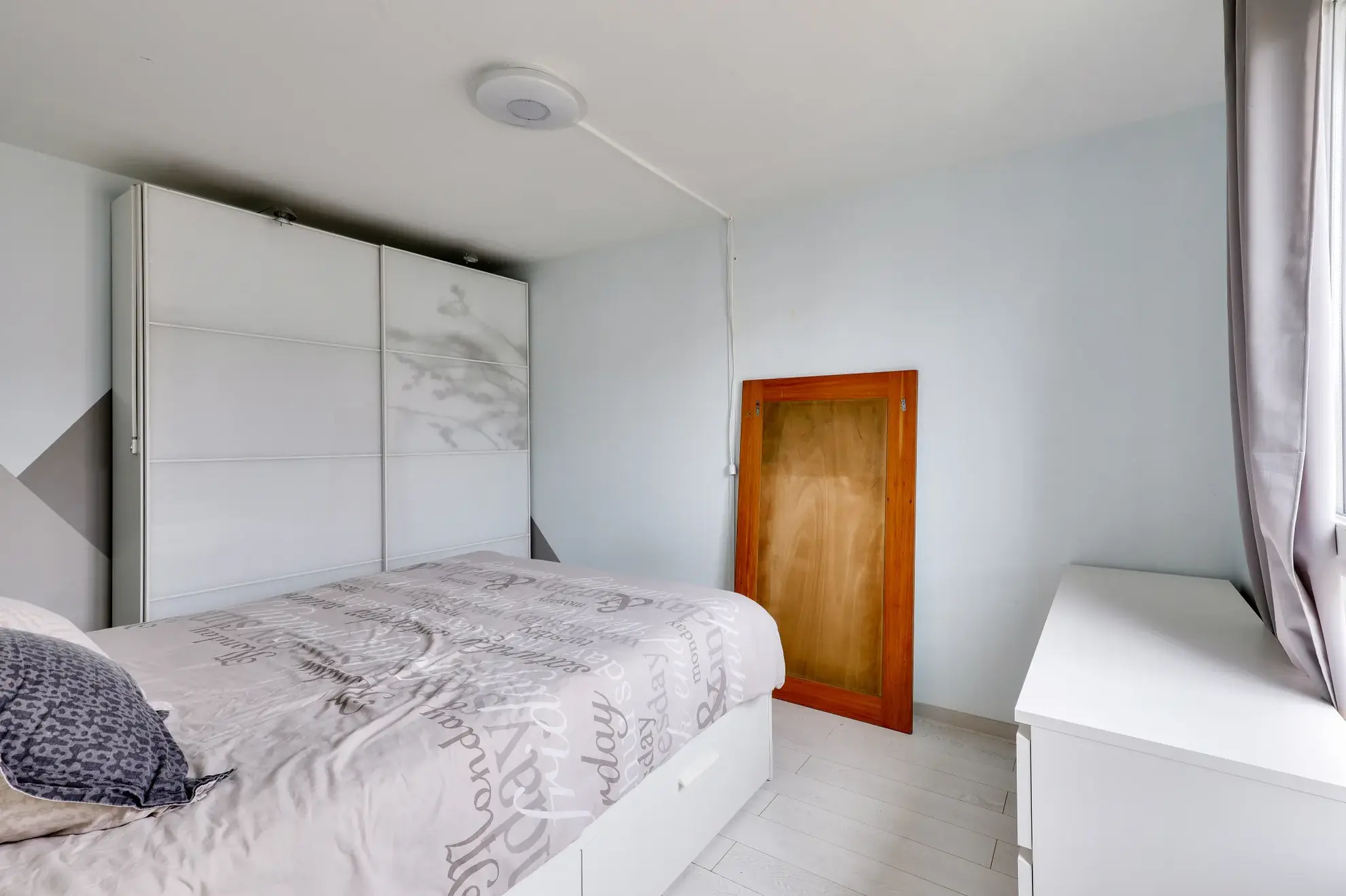 Appartement T4 de 63,2 m² à Drancy proche commerces et écoles 