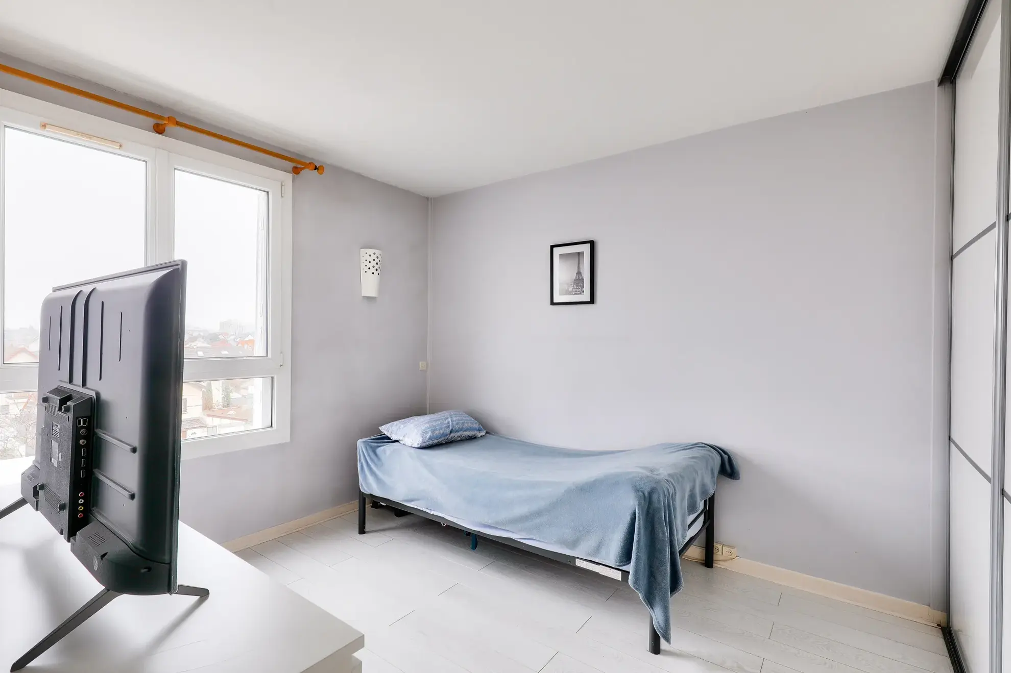 Appartement T4 de 63,2 m² à Drancy proche commerces et écoles 