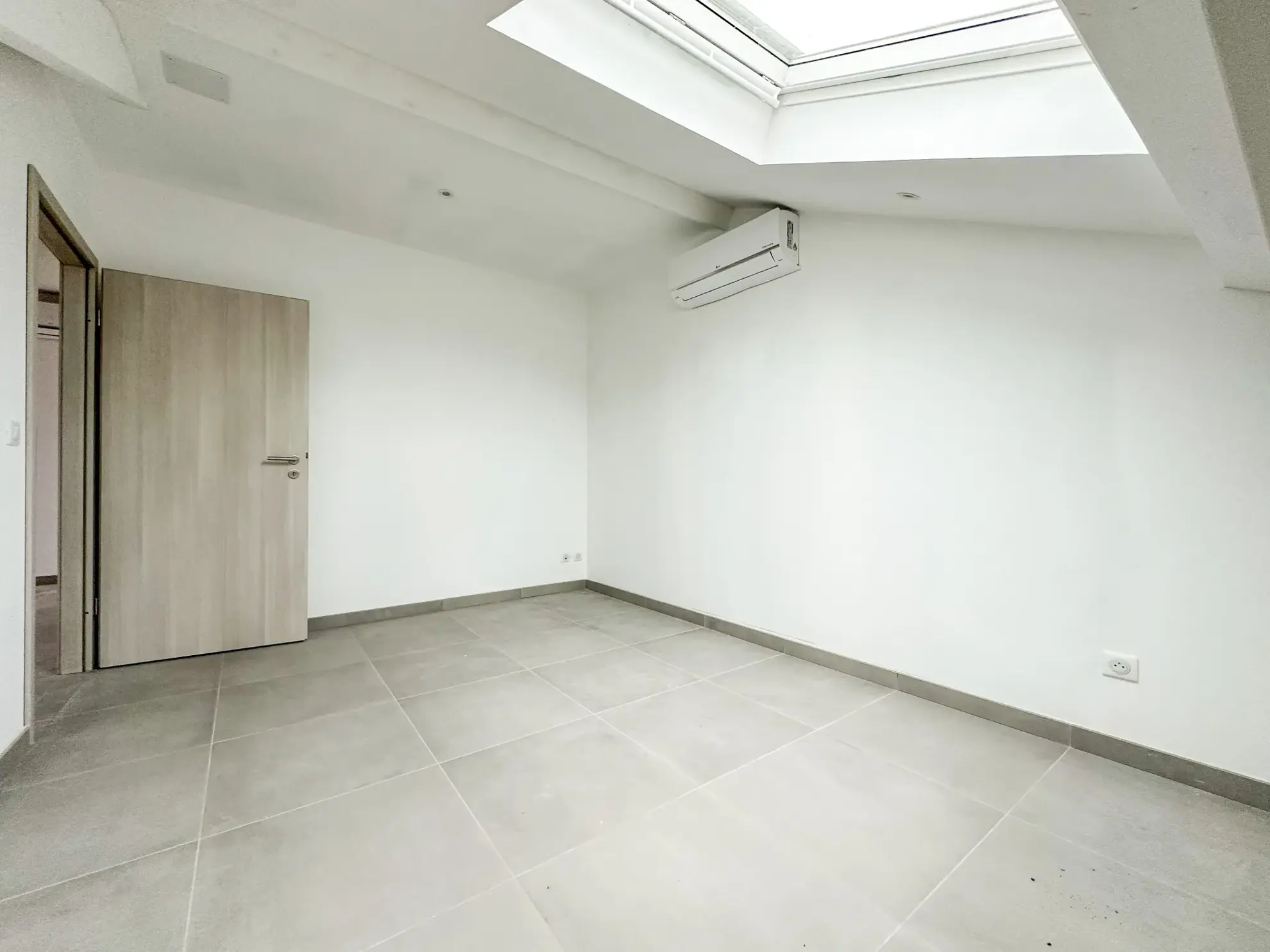 Charmant appartement T2 avec terrasse à Florange - Idéal résidence principale ou investissement 