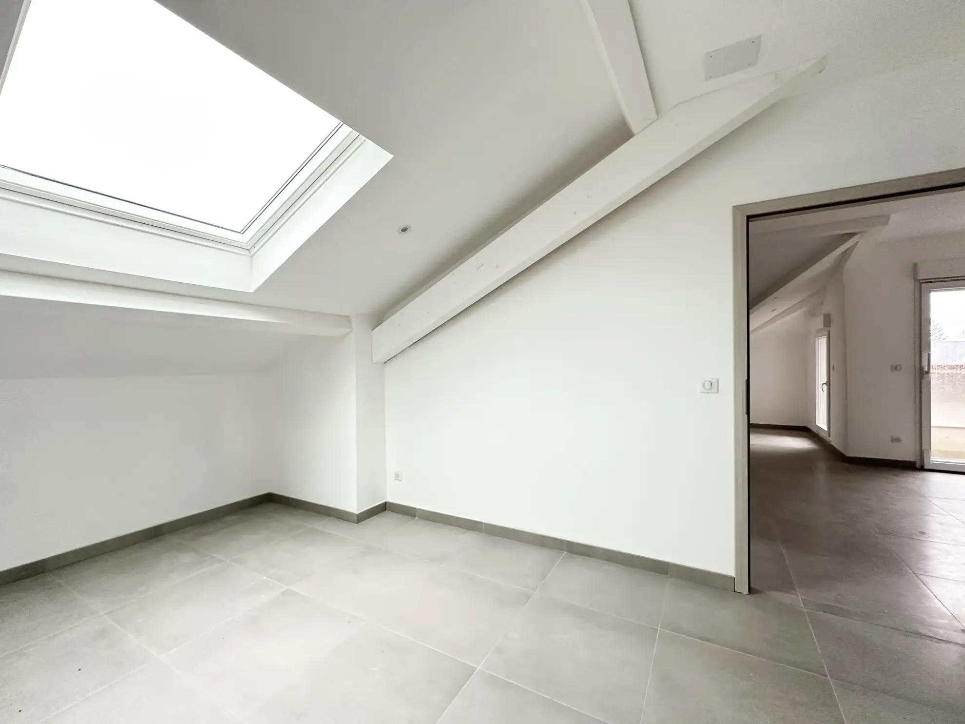 Charmant appartement T2 avec terrasse à Florange - Idéal résidence principale ou investissement 