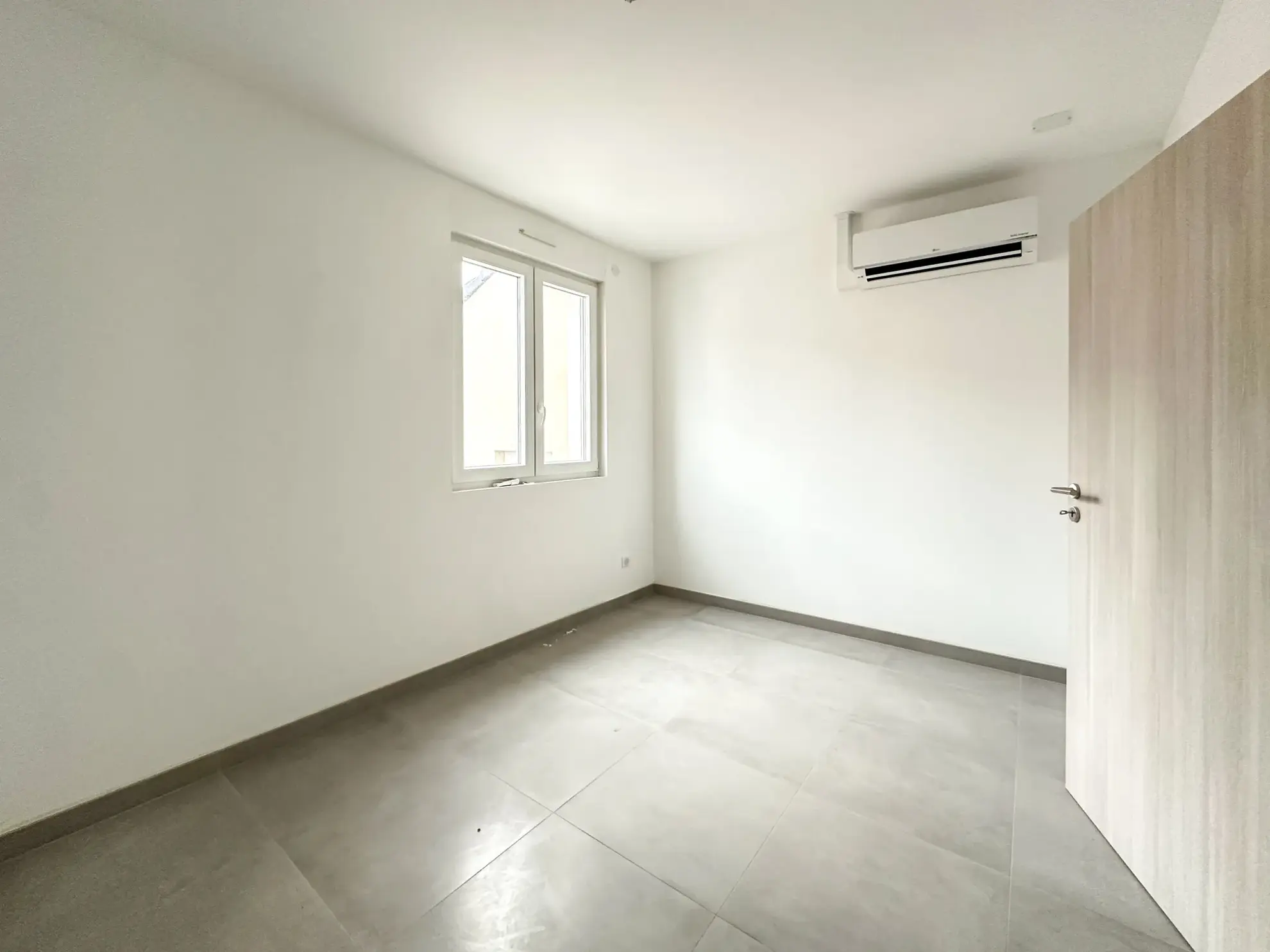 Charmant appartement T2 avec terrasse à Florange - Idéal résidence principale ou investissement 