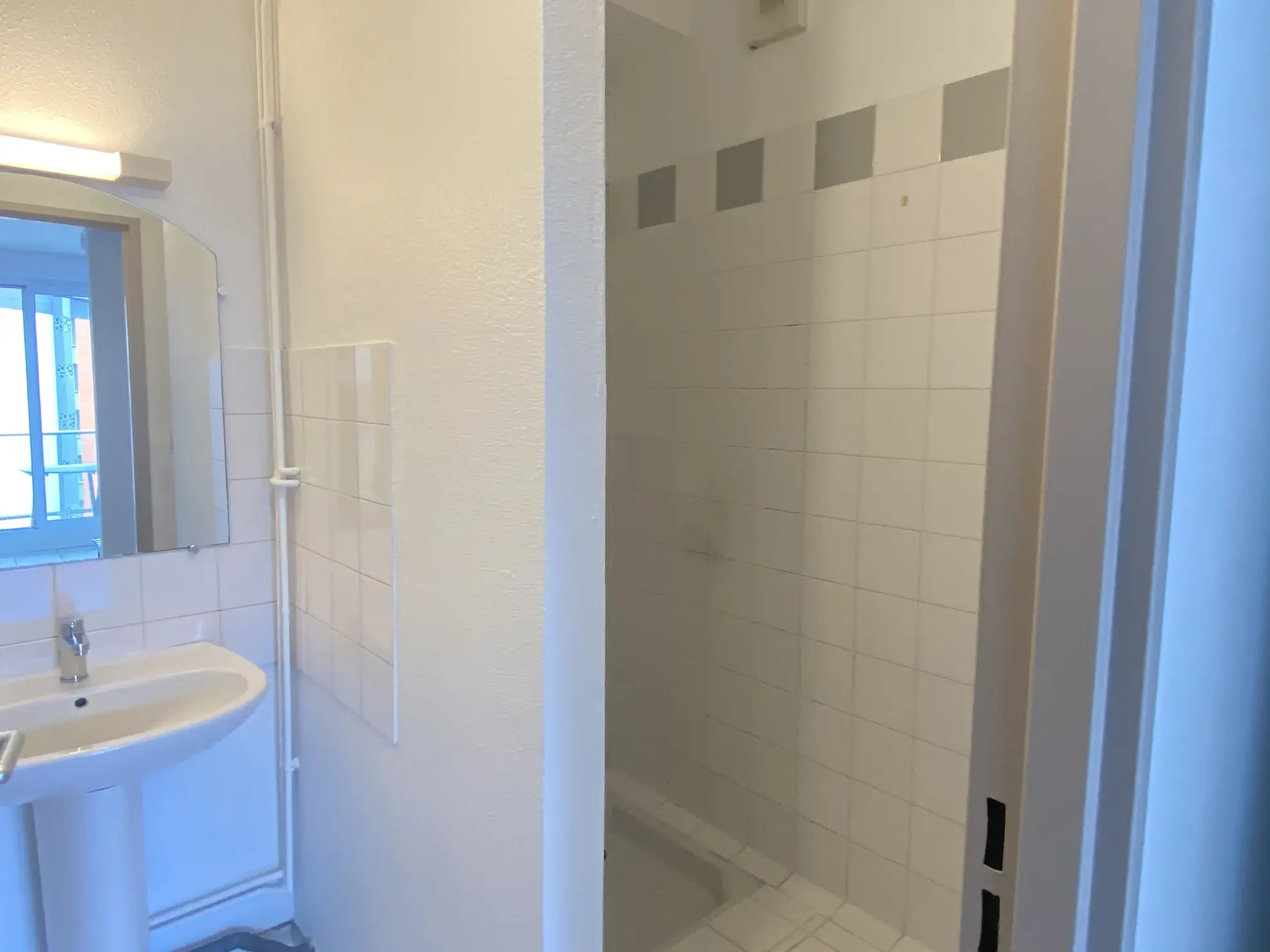 Appartement T1 bis à Perpignan avec balcon, sécurité et proximité centre-ville 