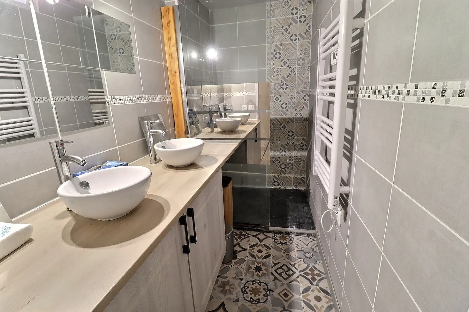 Maison de village 4 pièces à vendre à Clermont l’Hérault avec terrasse et garage 