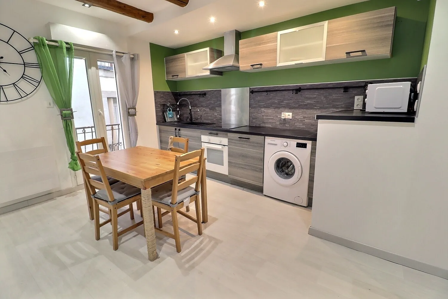 Maison de village 4 pièces à vendre à Clermont l’Hérault avec terrasse et garage 