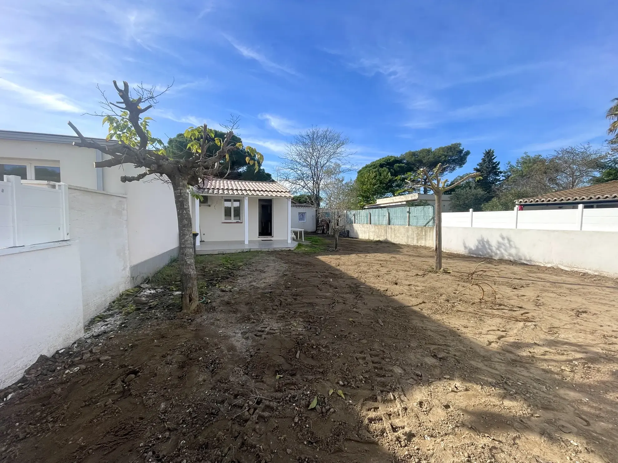 Ensemble immobilier à Grau d'Agde avec maison rénovée et studio proche plage 