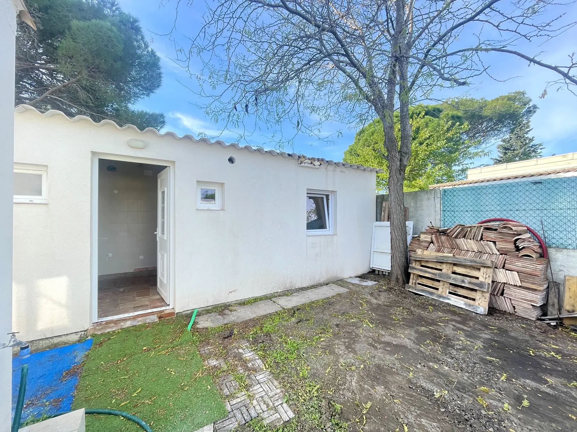 Ensemble immobilier à Grau d'Agde avec maison rénovée et studio proche plage 