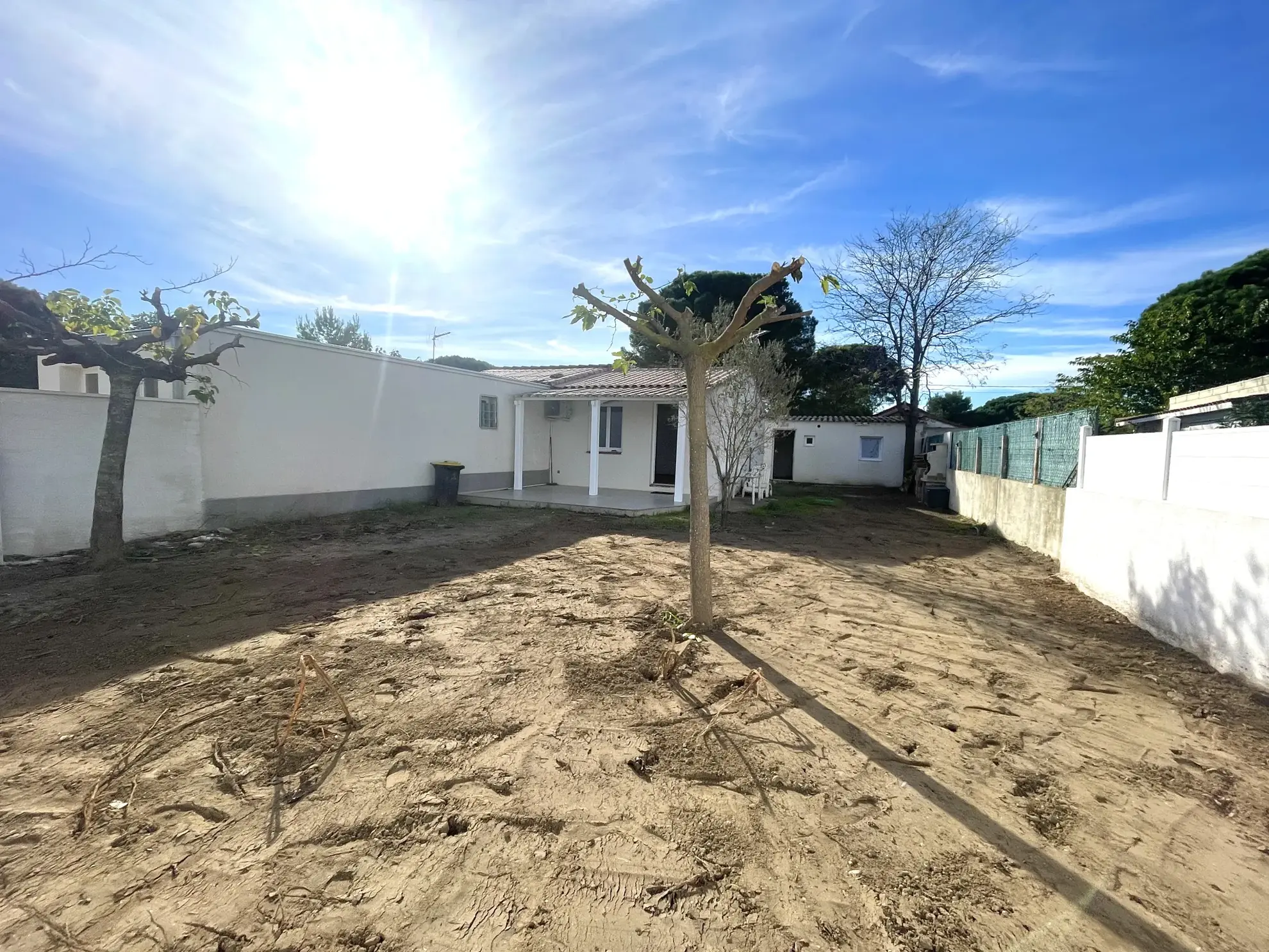 Ensemble immobilier à Grau d'Agde avec maison rénovée et studio proche plage