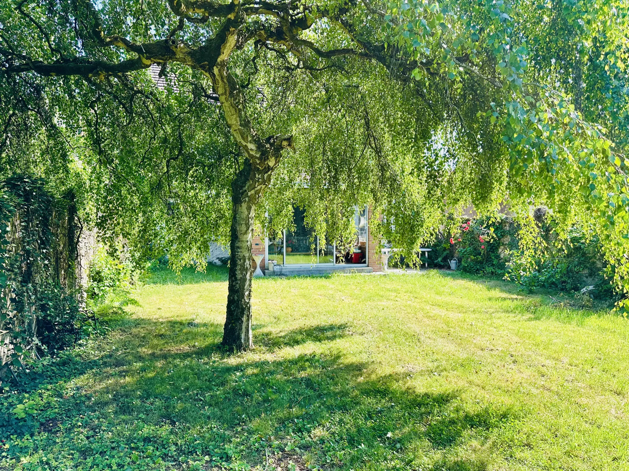 Belle maison familiale à Caudry avec 5 chambres et grand jardin, potentiel de rénovation 