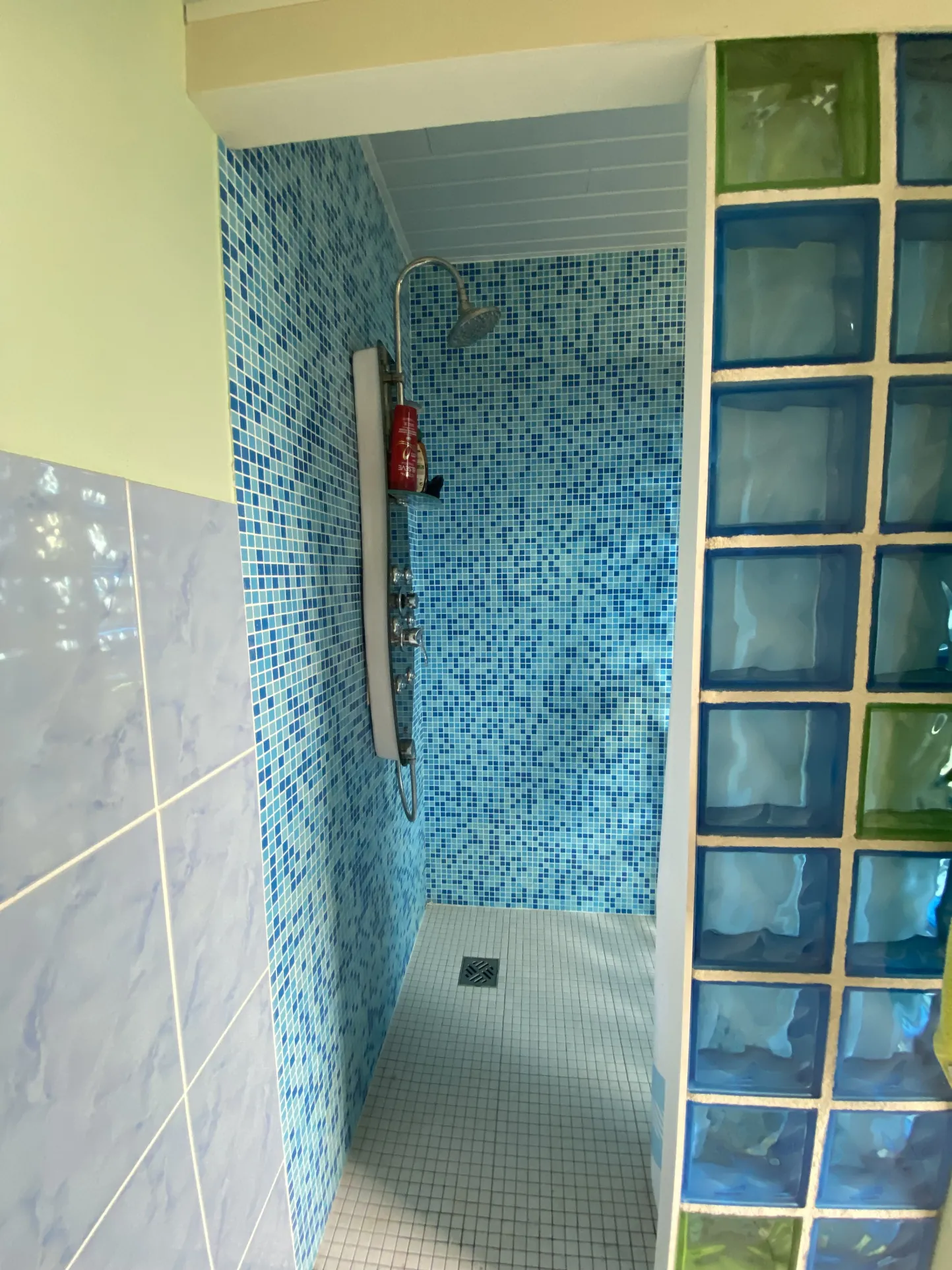 Maison F5 à Rémering avec garage, cuisine équipée, pièces mansardées, à vendre 