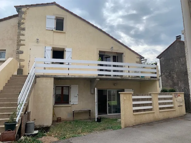 Maison de village avec studio indép. et terrasse panoramique au Clapier 