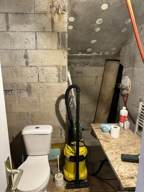 Maison de village avec studio indép. et terrasse panoramique au Clapier 