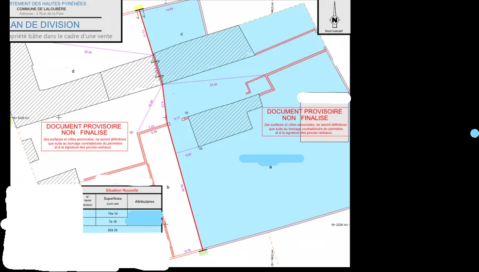 Ferme à rénover avec grand terrain à Laloubère, idéal pour projets divers 