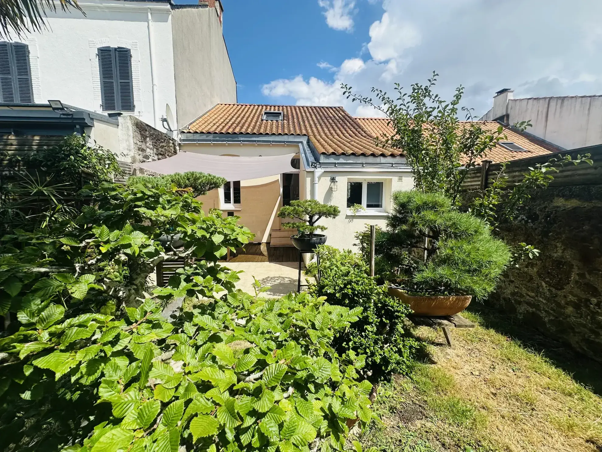 Maison pleine de charme avec jardin à La Roche-sur-Yon 