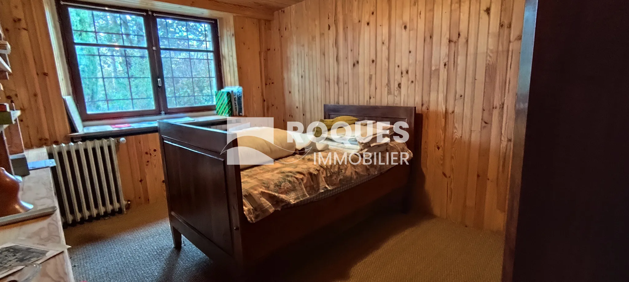 Grande maison dans un parc arboré avec vue sur Larzac à Millau 