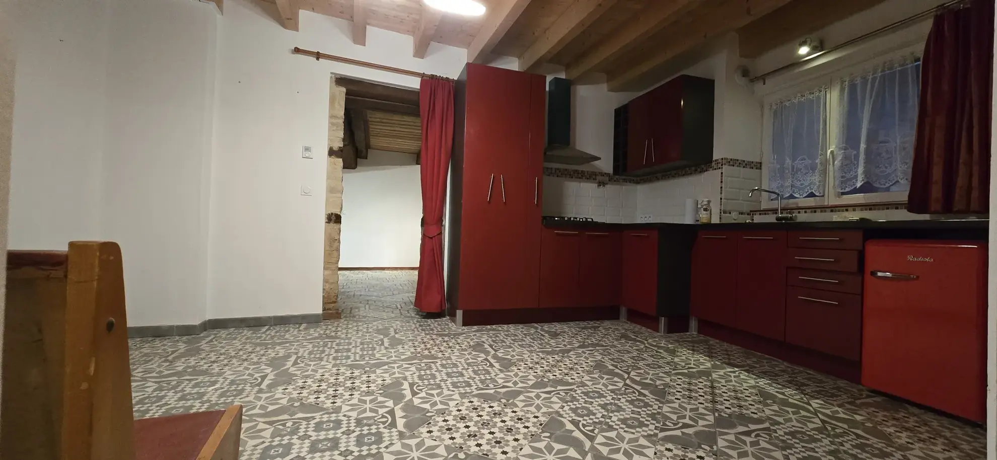 Maison de village à Servin de 191 m² avec deux unités, garage et terrain - Excellent potential d'investissement 