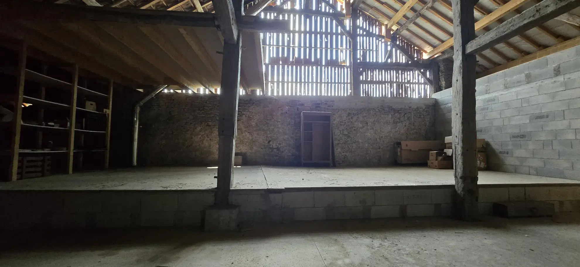 Maison de village à Servin de 191 m² avec deux unités, garage et terrain - Excellent potential d'investissement 