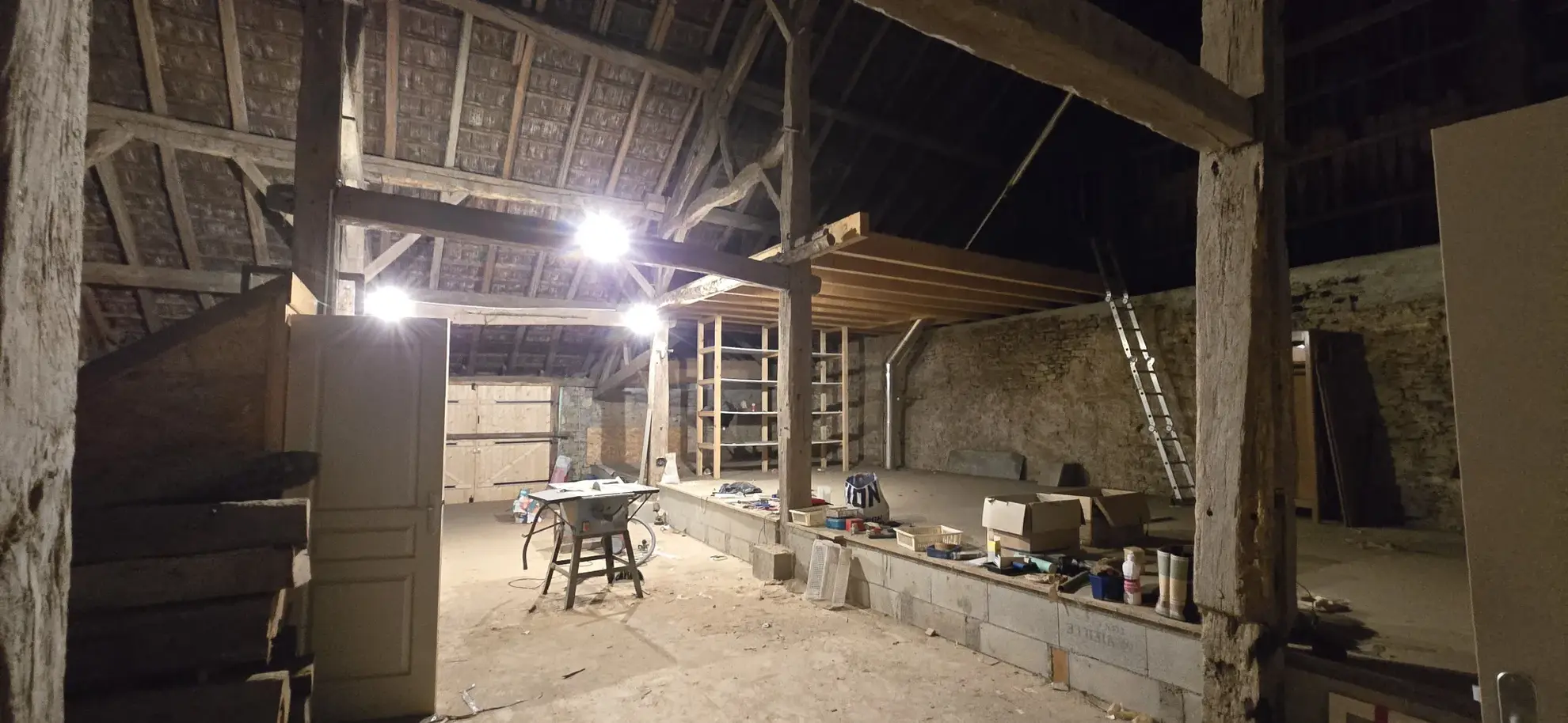 Maison de village à Servin de 191 m² avec deux unités, garage et terrain - Excellent potential d'investissement 