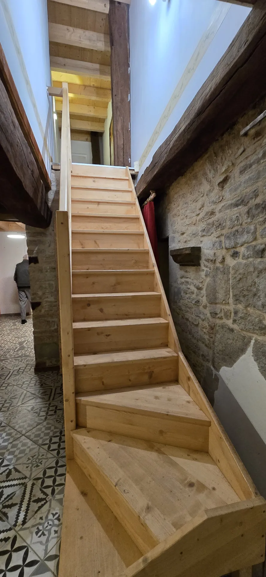 Maison de village à Servin de 191 m² avec deux unités, garage et terrain - Excellent potential d'investissement 