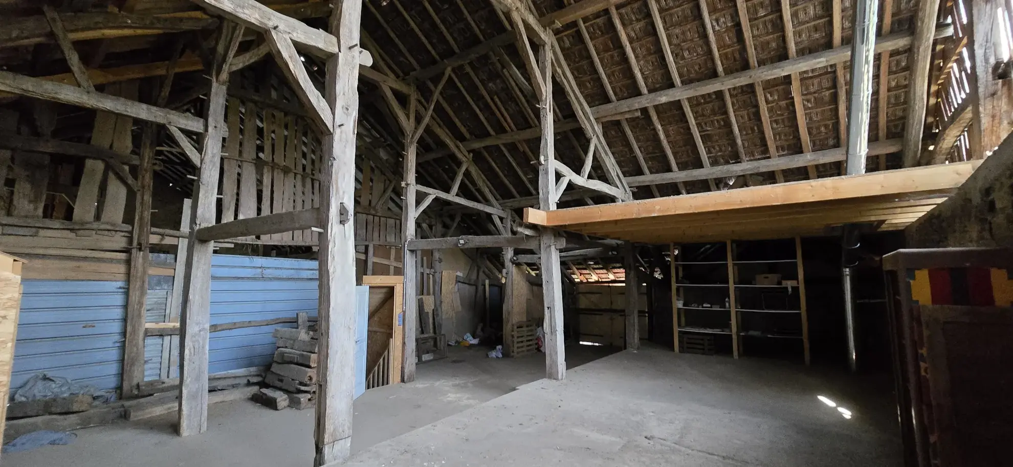 Maison de village à Servin de 191 m² avec deux unités, garage et terrain - Excellent potential d'investissement 