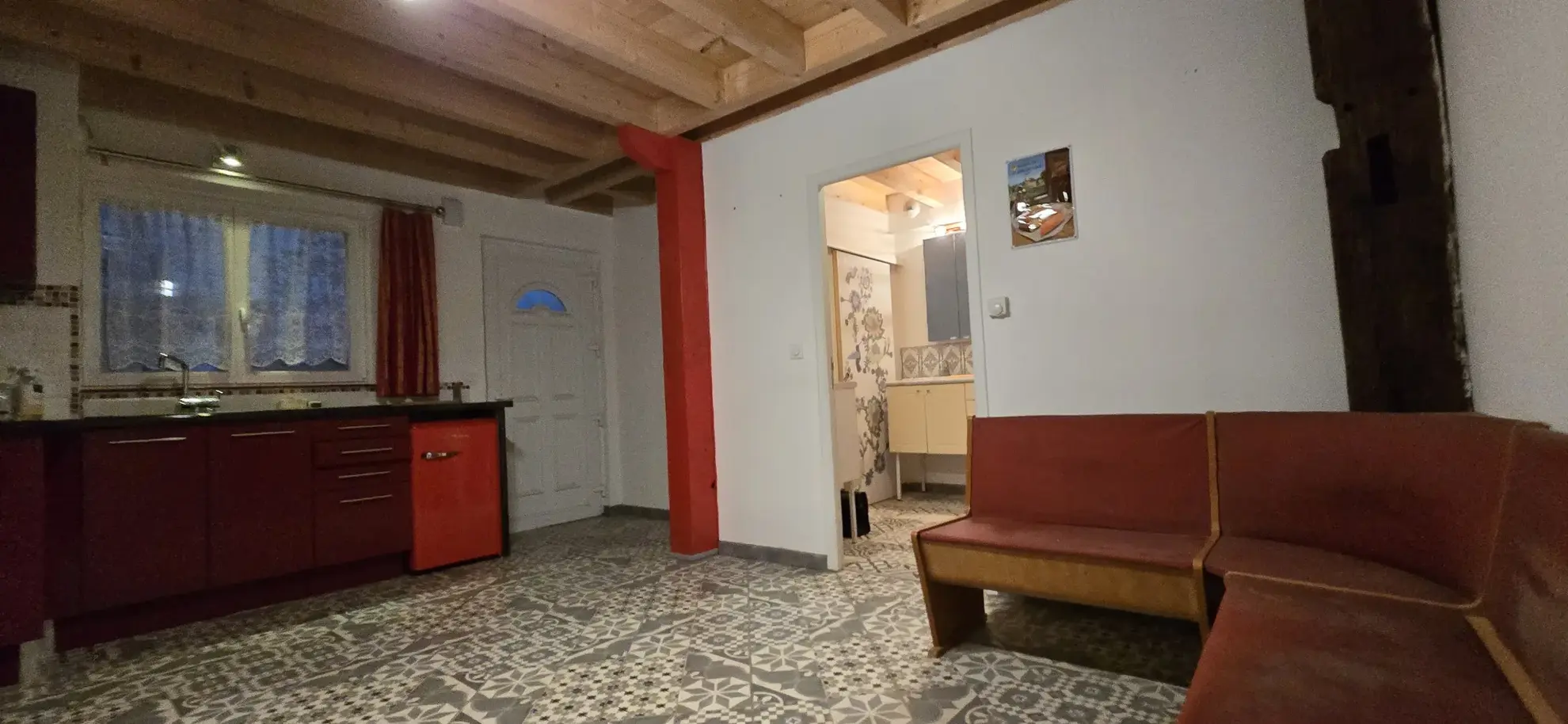 Maison de village à Servin de 191 m² avec deux unités, garage et terrain - Excellent potential d'investissement 