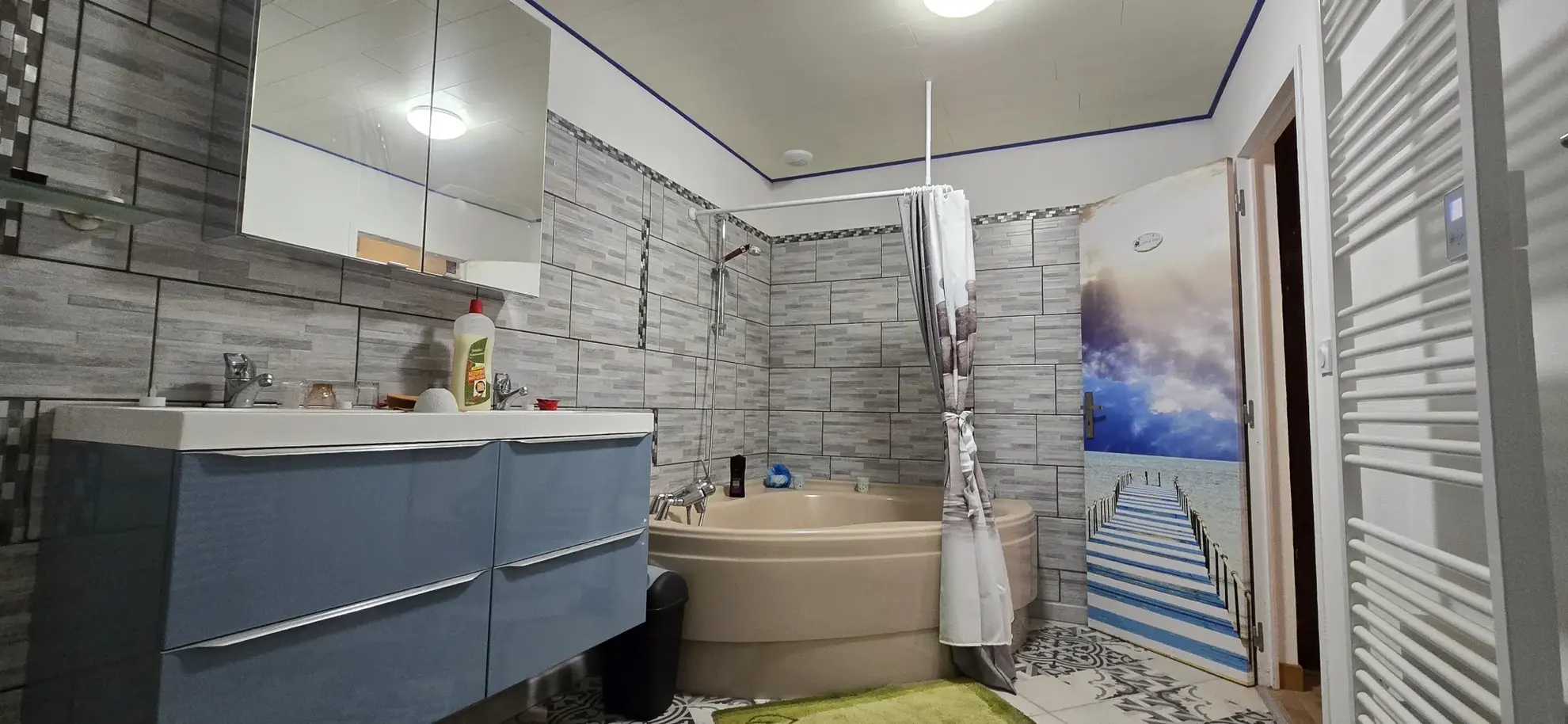 Maison de village à Servin de 191 m² avec deux unités, garage et terrain - Excellent potential d'investissement 