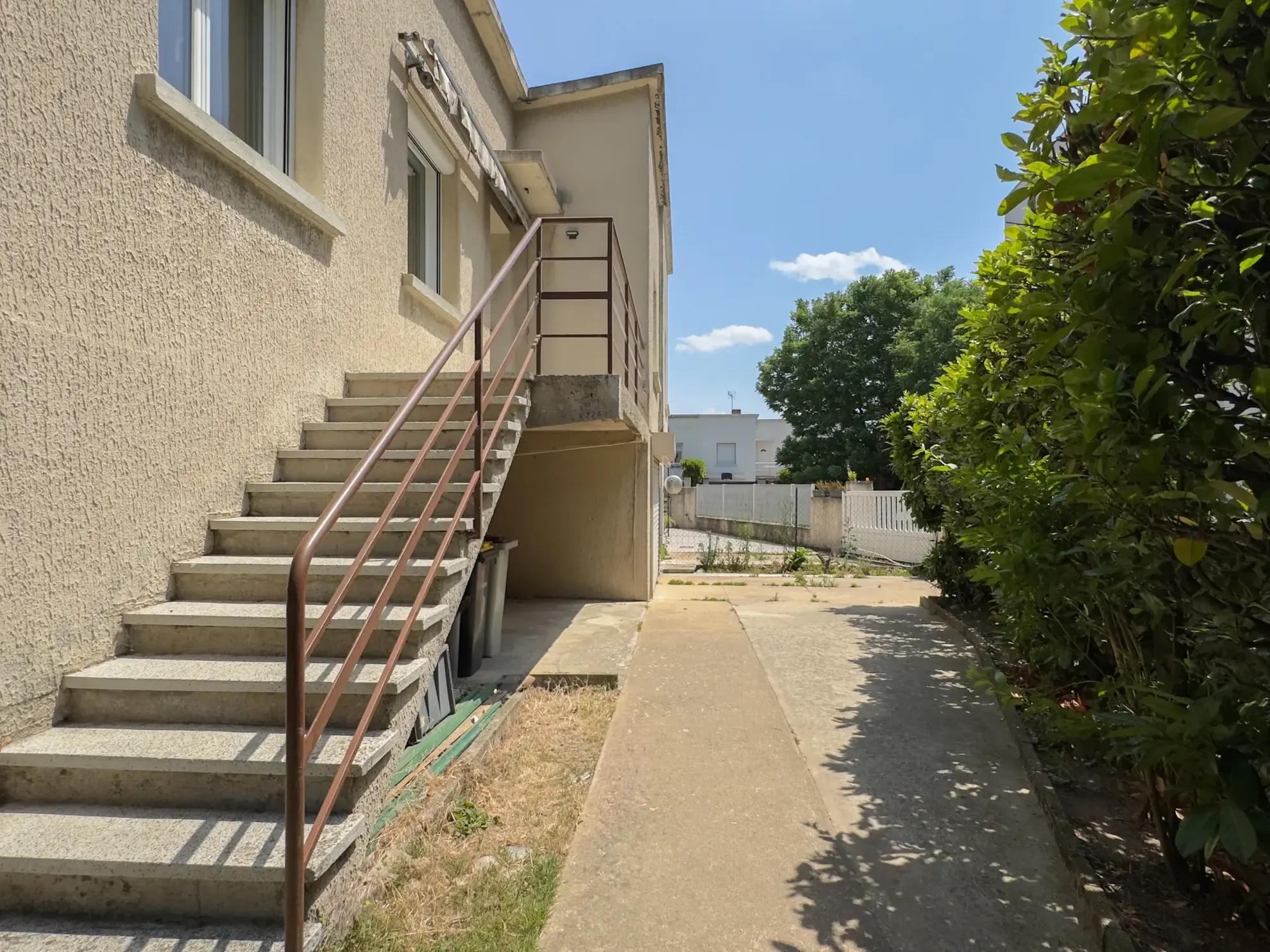 Maison rénovée de 80 m² avec jardin à Guilherand-Granges en Ardèche 