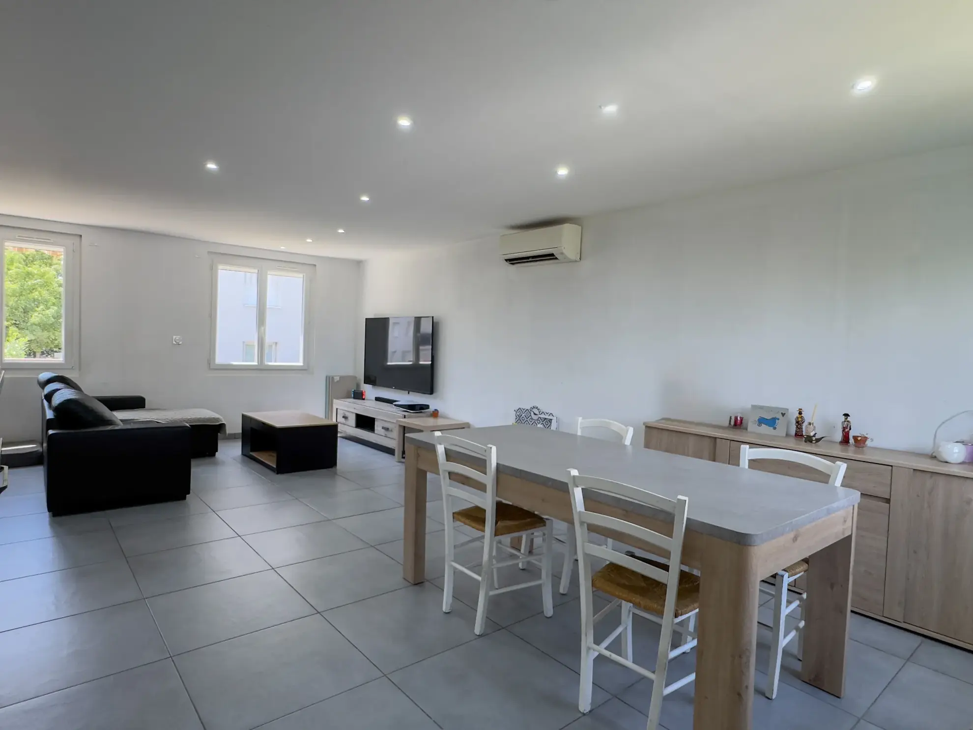 Maison rénovée de 80 m² avec jardin à Guilherand-Granges en Ardèche 