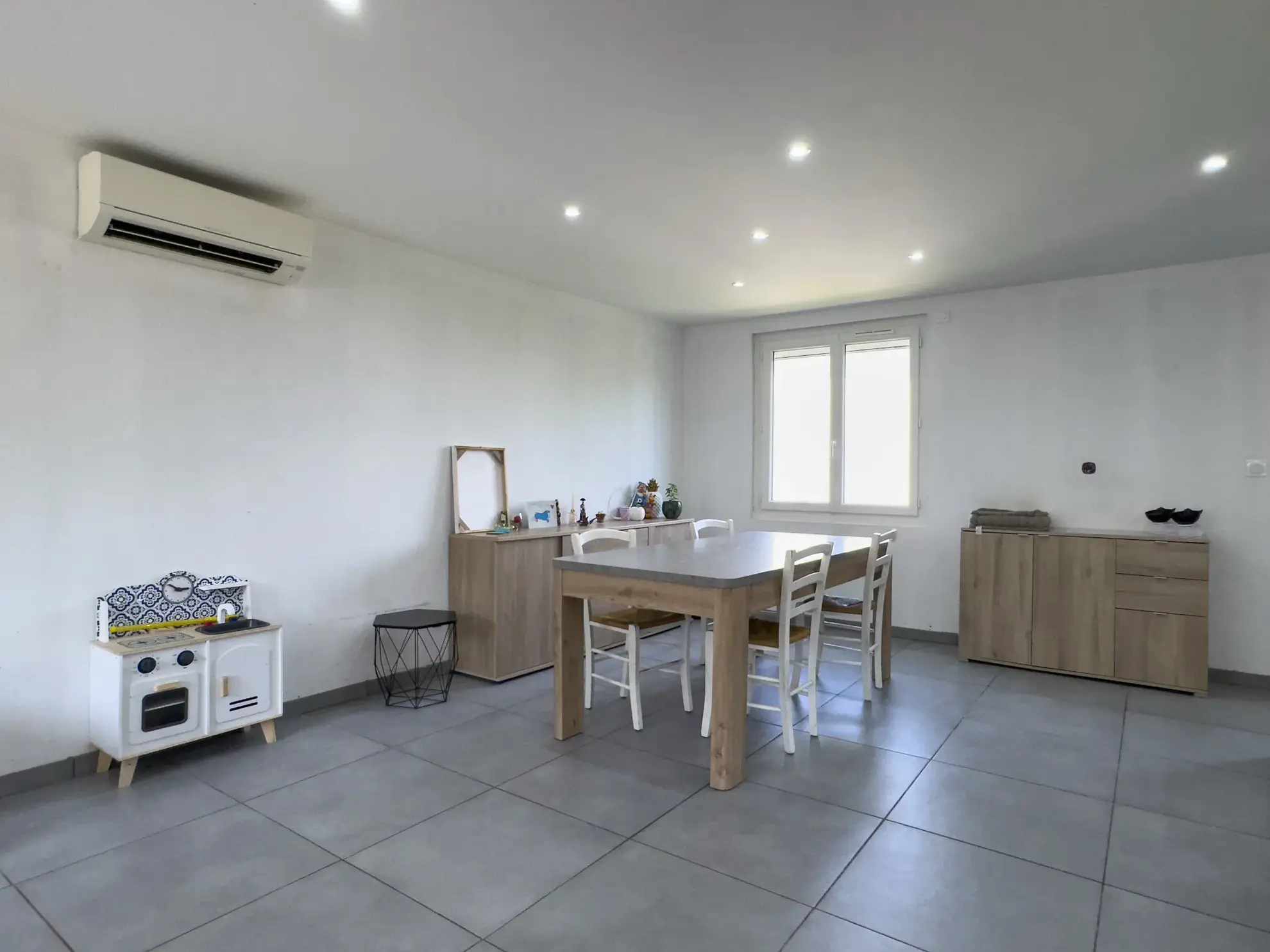 Maison rénovée de 80 m² avec jardin à Guilherand-Granges en Ardèche 