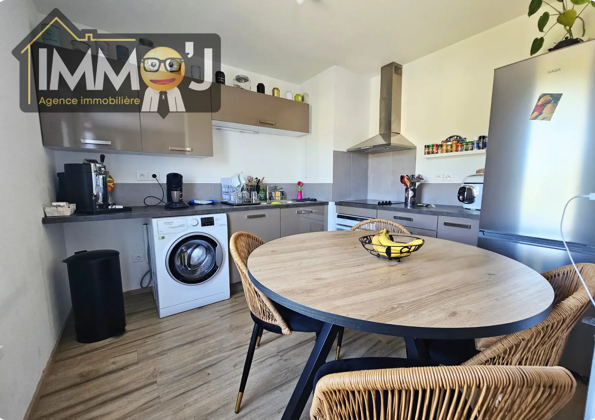 Appartement 2 pièces avec terrasse à Nancy – Dernier étage, parking privé et environnement calme 