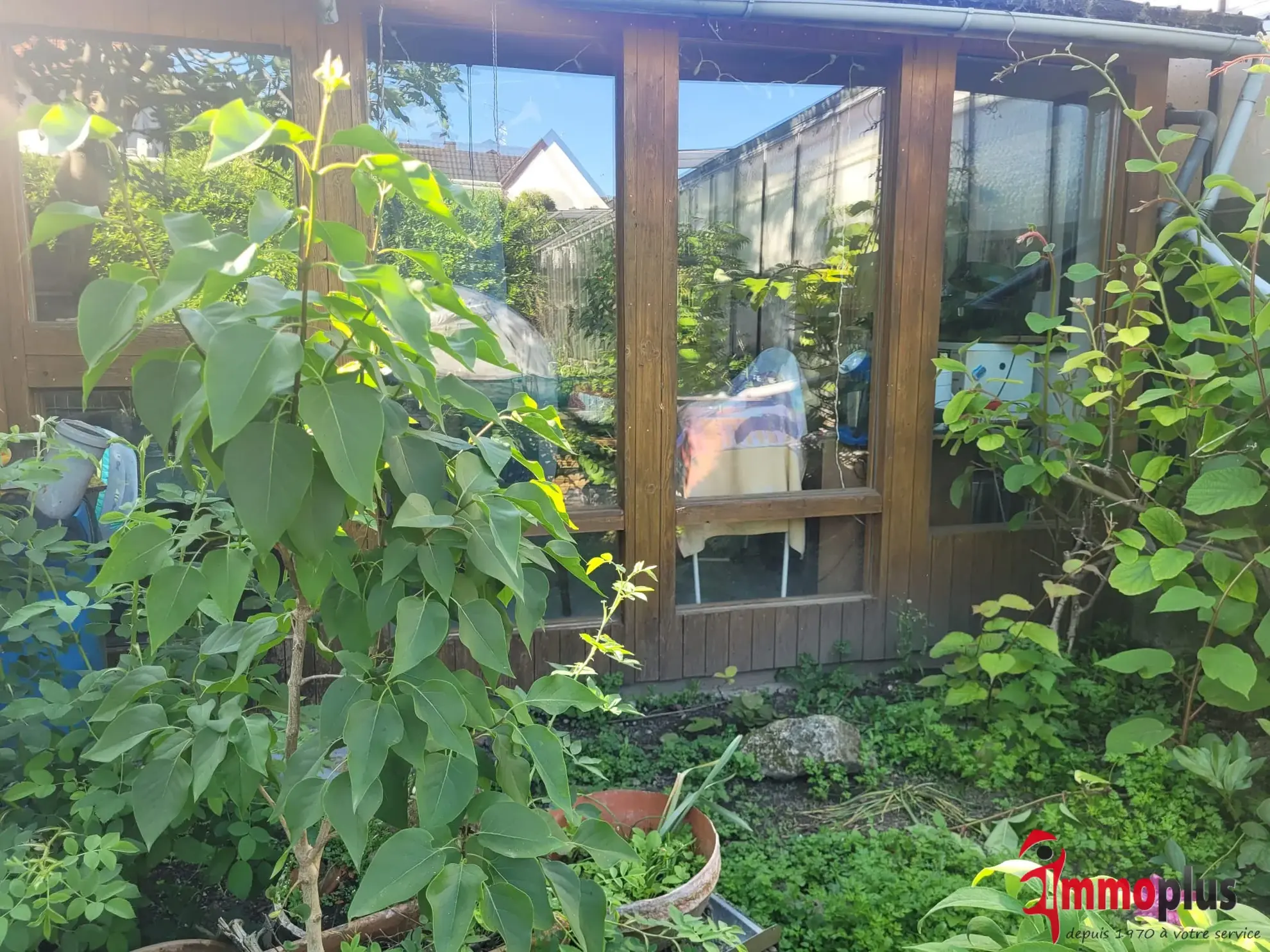 Maison à rénover à Village-Neuf – 90 m², proche frontières et aéroport 