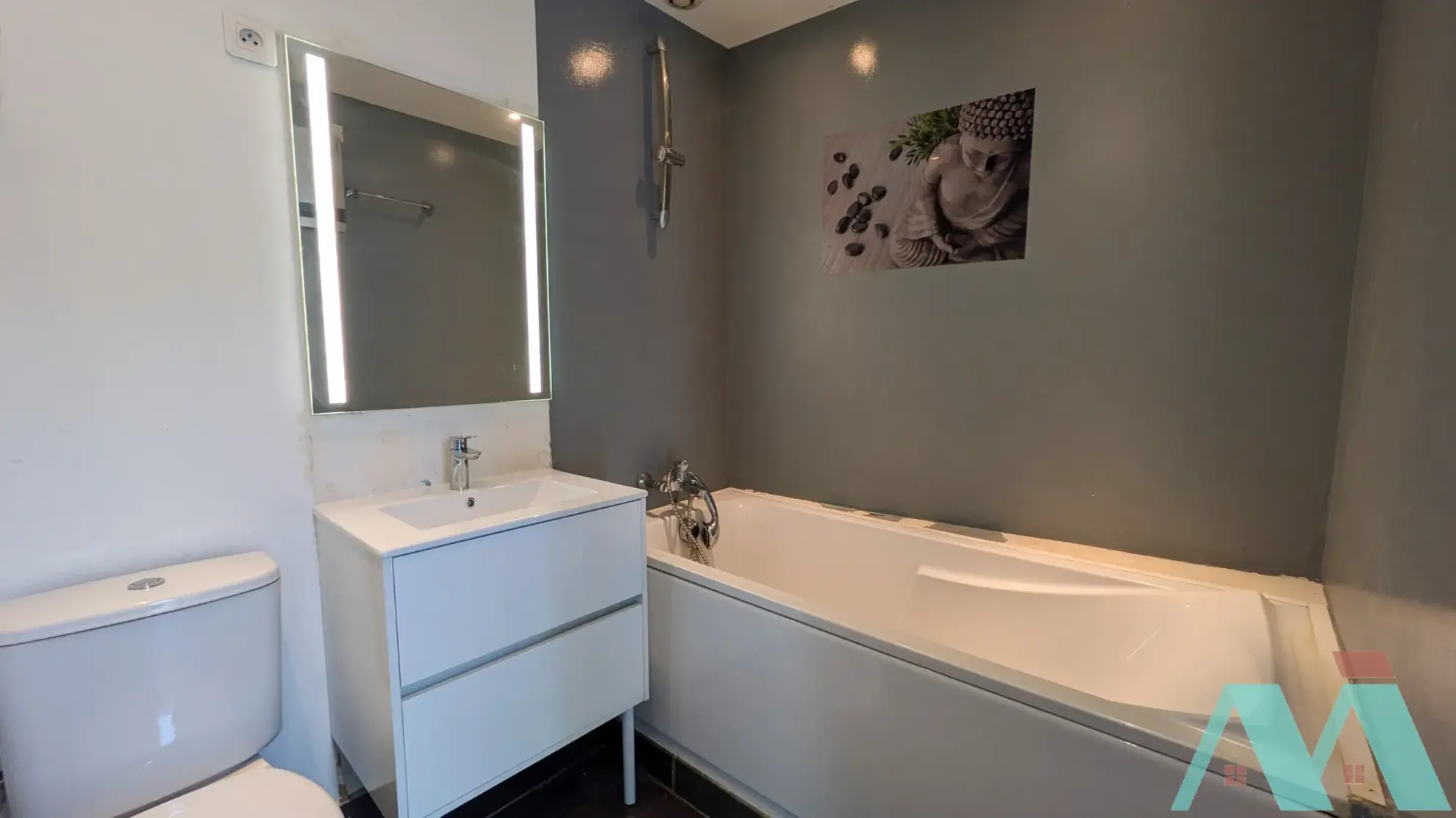 Immeuble de rapport à vendre au Luc-en-Provence avec potentiel locatif élevé 