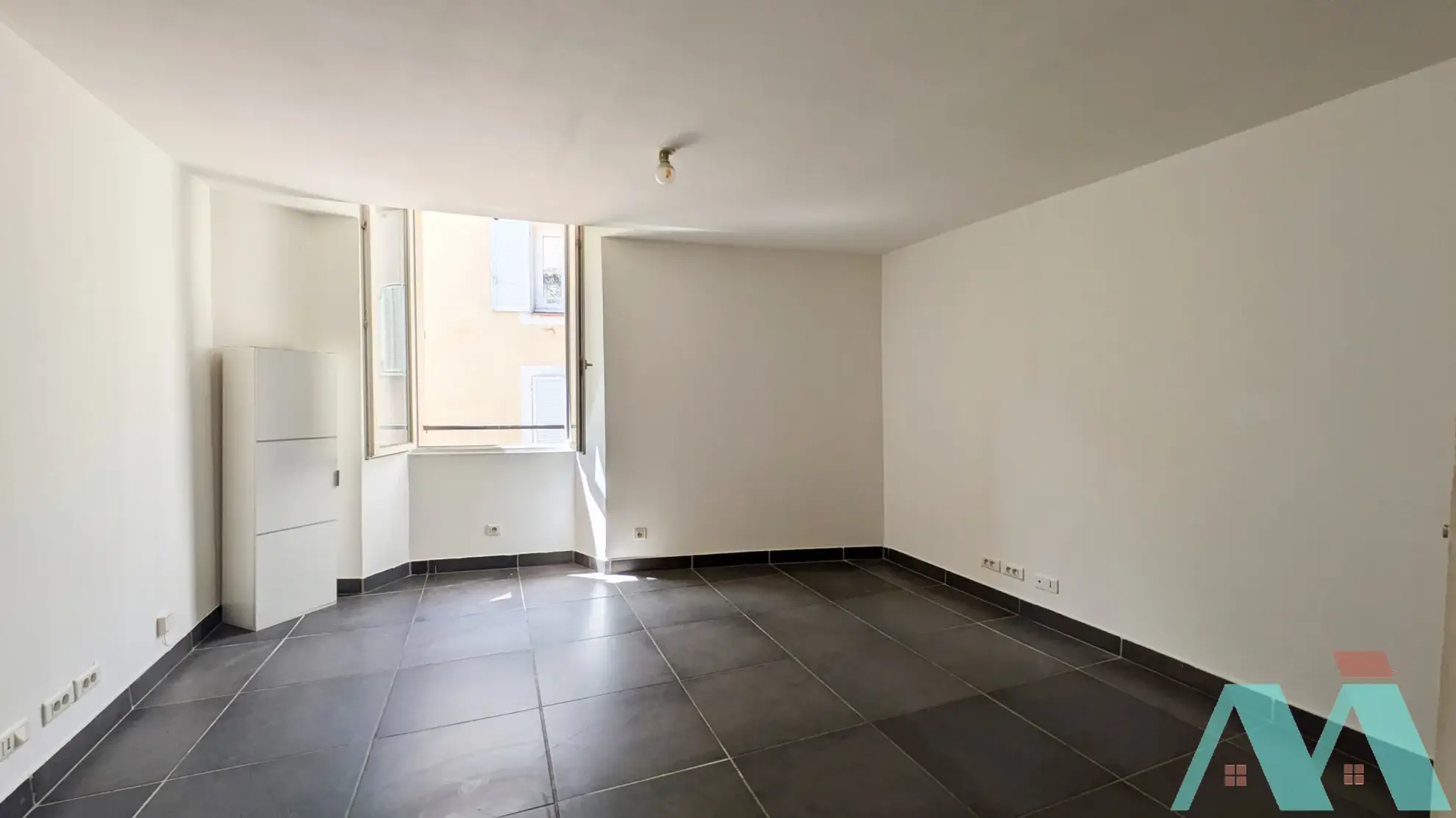 Immeuble de rapport à vendre au Luc-en-Provence avec potentiel locatif élevé 