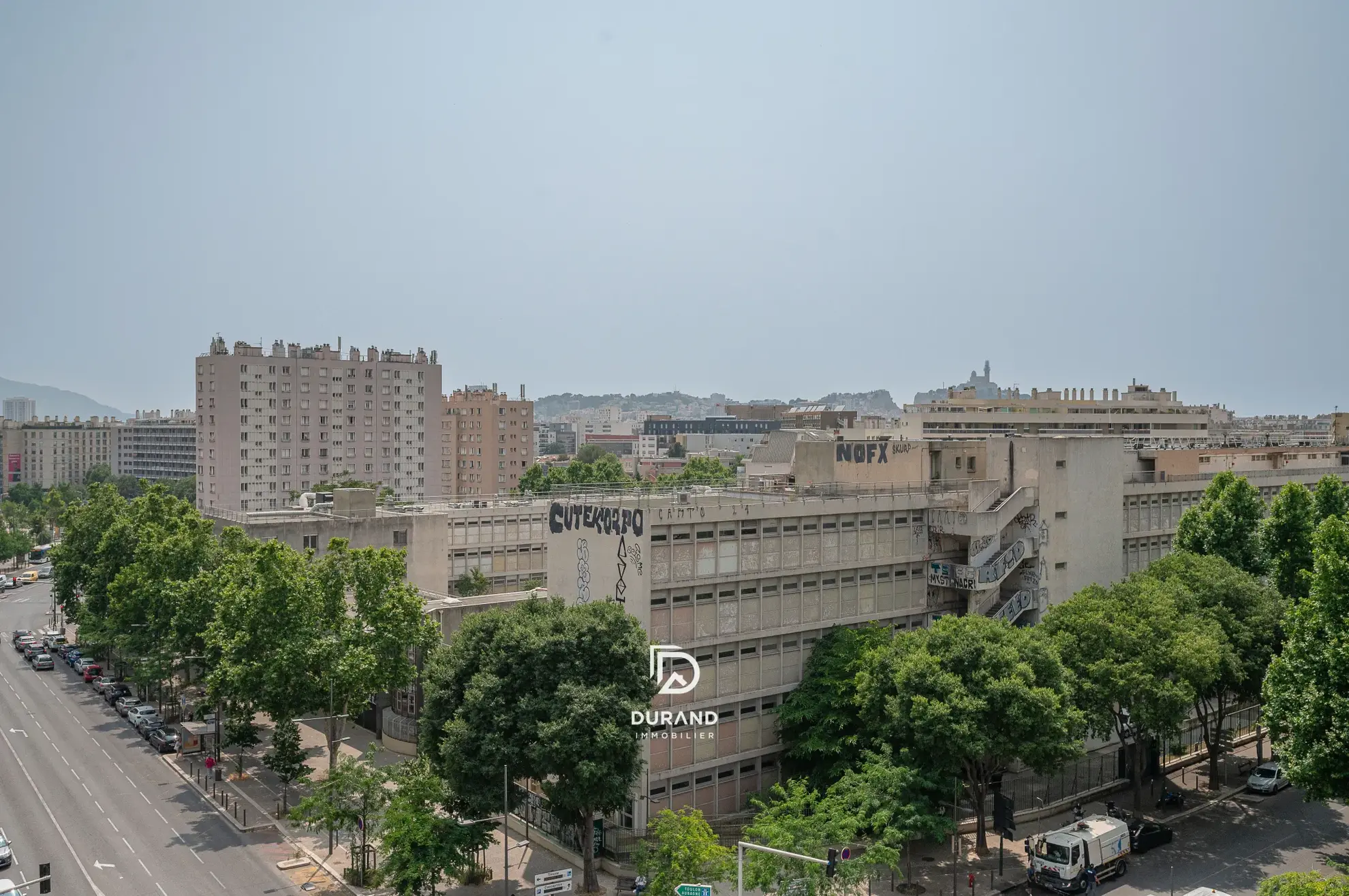 Appartement T3 rénové de 60 m² avec balcon à Marseille, secteur Timone 