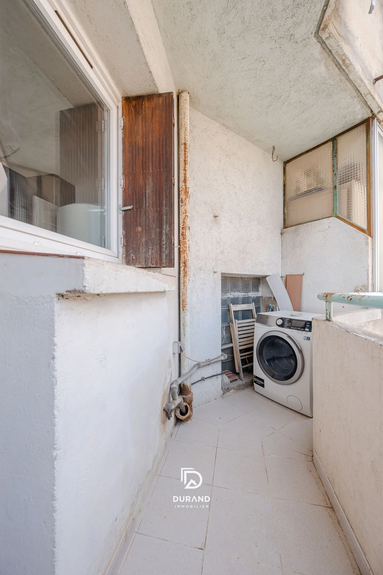 Appartement T3 rénové de 60 m² avec balcon à Marseille, secteur Timone 