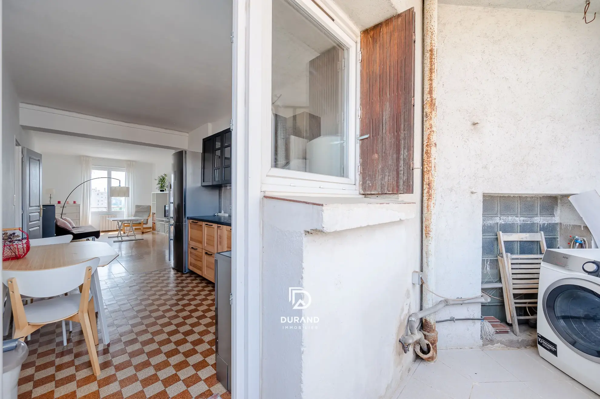 Appartement T3 rénové de 60 m² avec balcon à Marseille, secteur Timone 