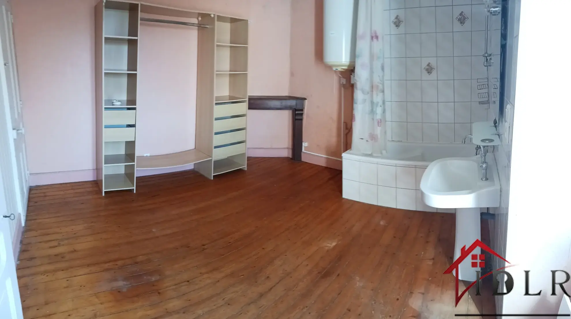 À vendre à Gevigney-et-Mercey : maison de 58m² avec dépendances et jardin, opportunité d'investissement 