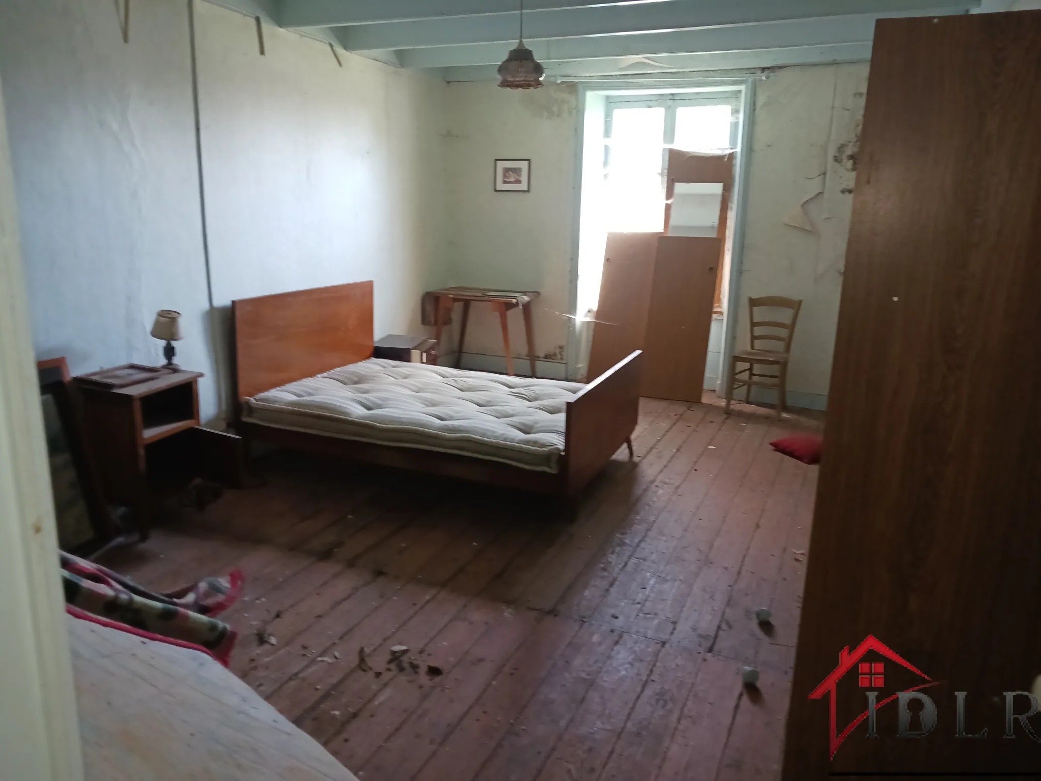 À vendre à Gevigney-et-Mercey : maison de 58m² avec dépendances et jardin, opportunité d'investissement 