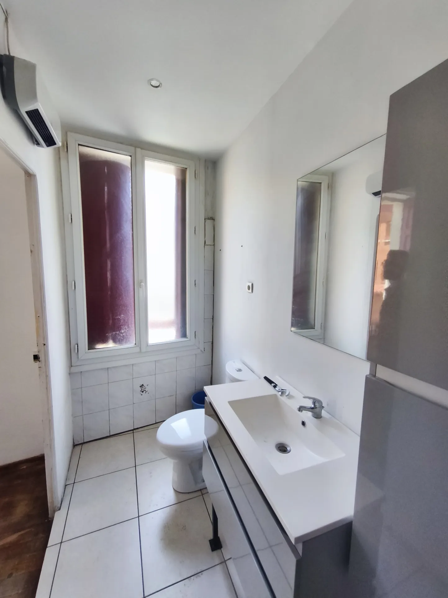 Immeuble de rapport à Prades avec garage, grange et potentiel locatif supérieur à 41 000€/an 