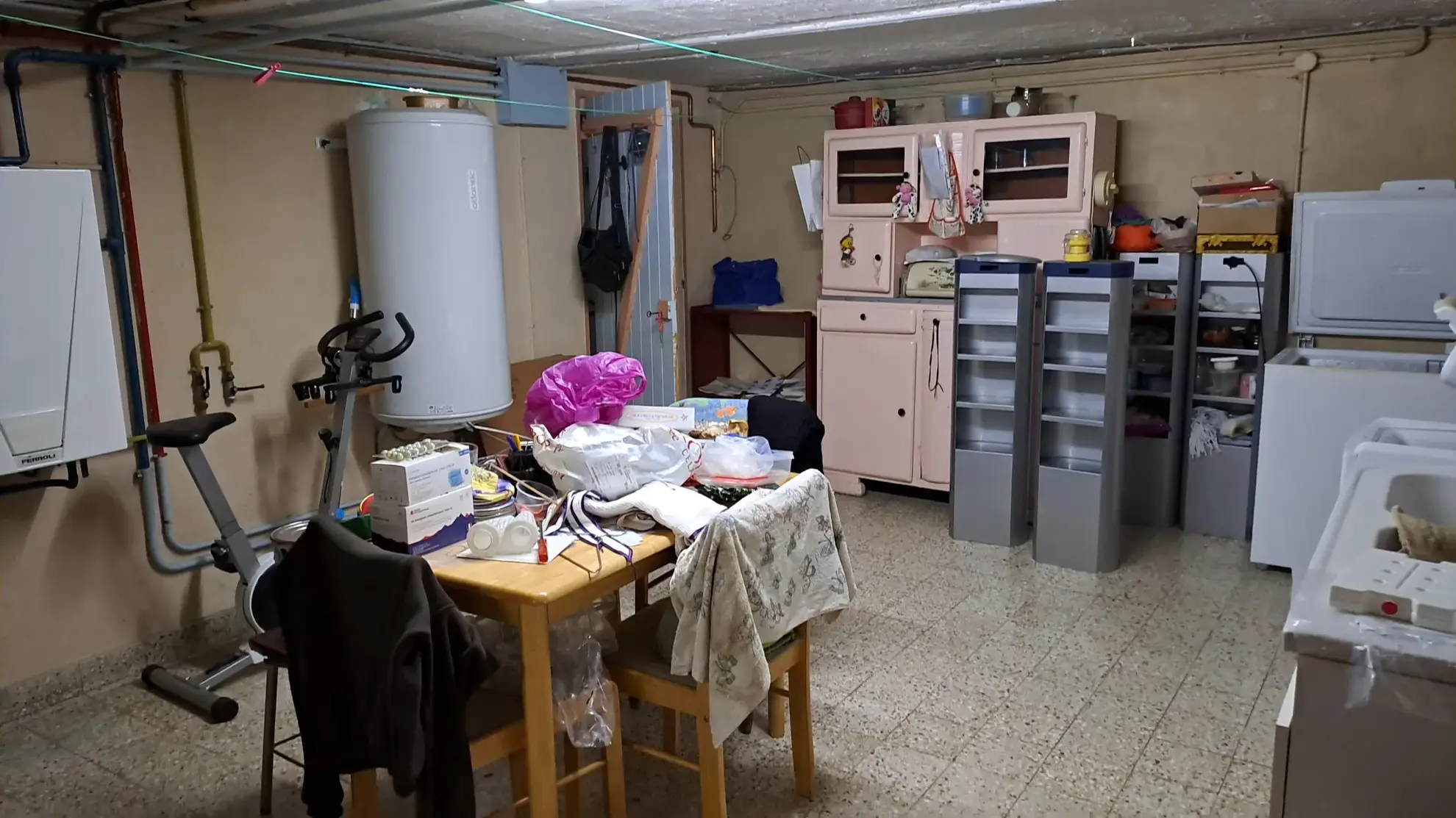 Maison lumineuse à Joigny avec sous-sol et jardin à 1h20 de Paris 