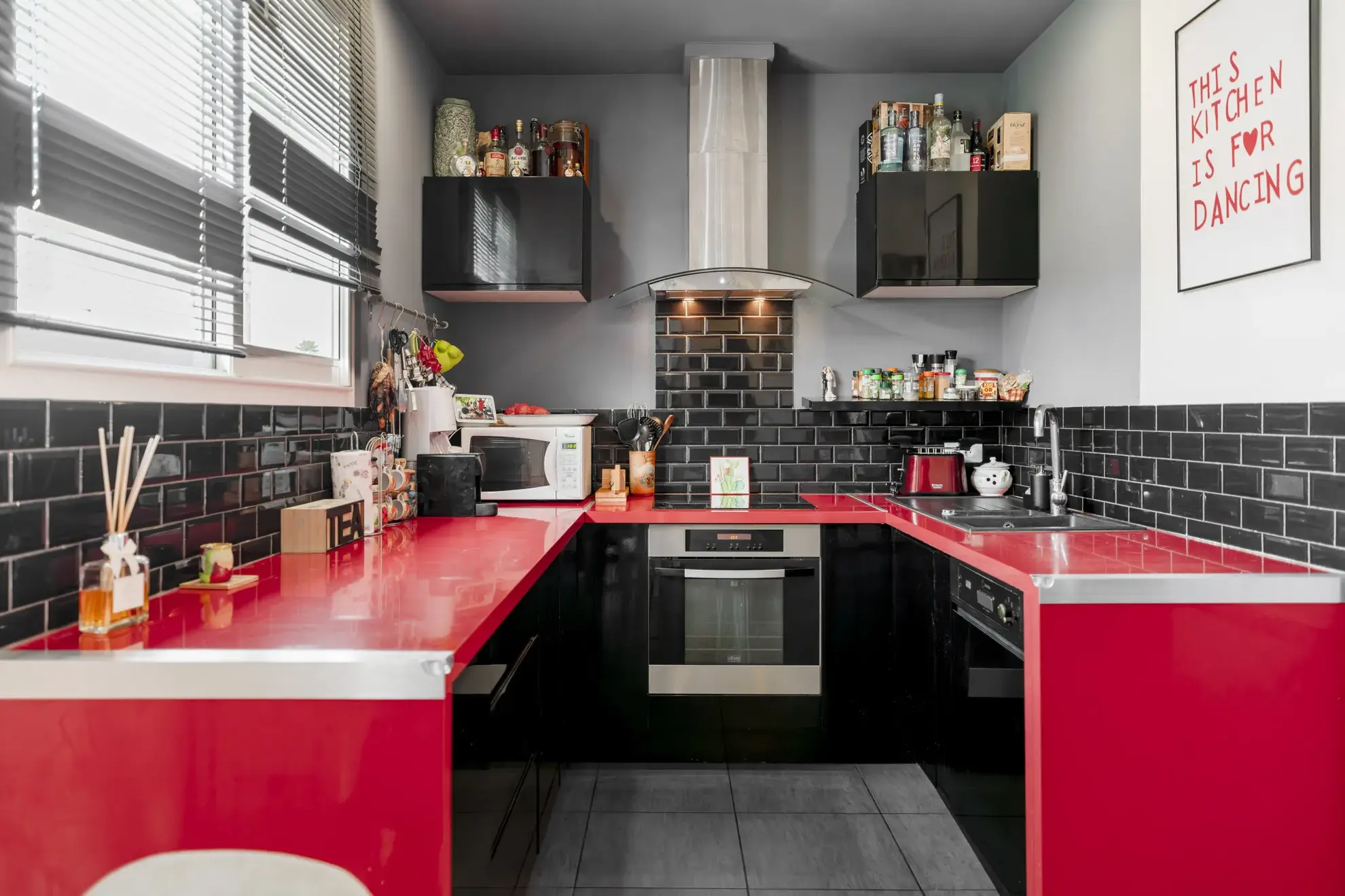 Appartement 3 pièces avec terrasse et parking à La Seyne-sur-Mer, Evescat 