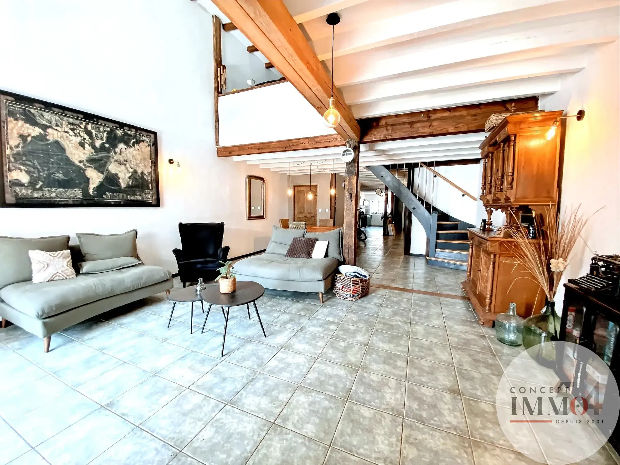 Maison familiale avec piscine et jardin à Trondes, proche Toul 