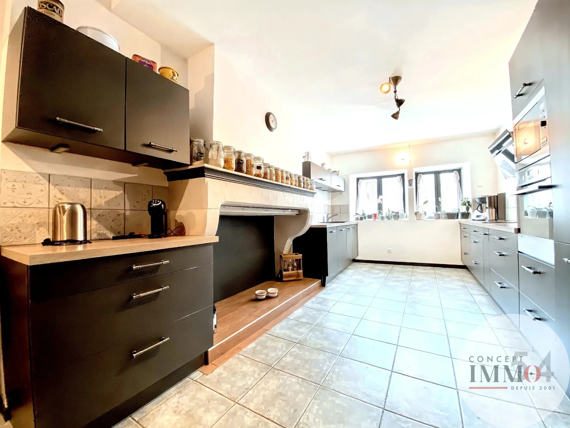 Maison familiale avec piscine et jardin à Trondes, proche Toul 