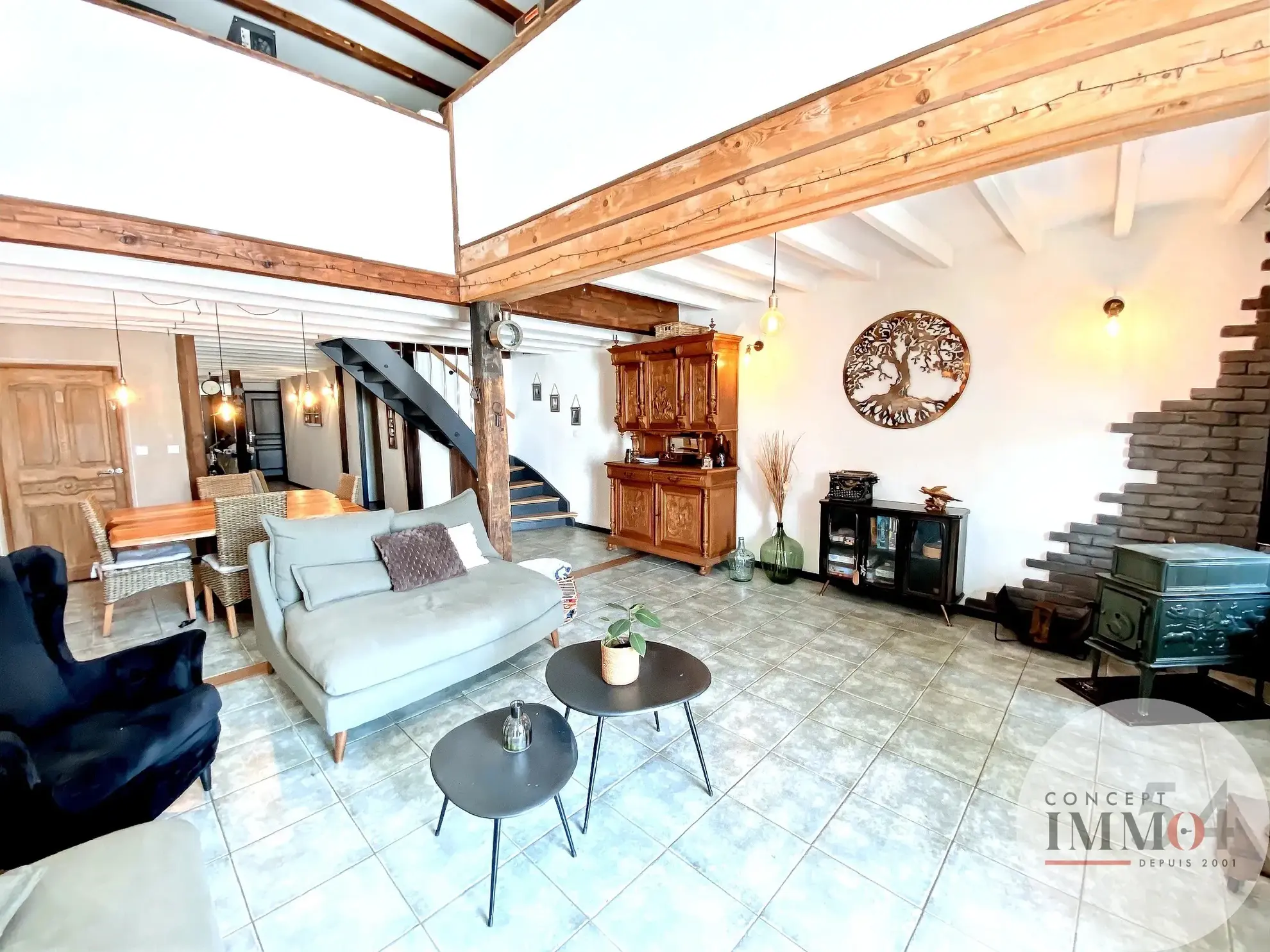 Maison familiale avec piscine et jardin à Trondes, proche Toul 