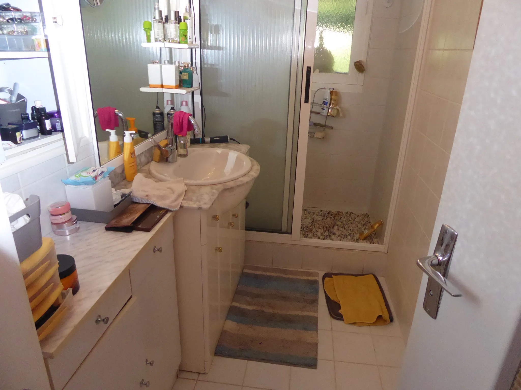 Belle maison familiale avec dépendances et grand terrain à Coulaures 