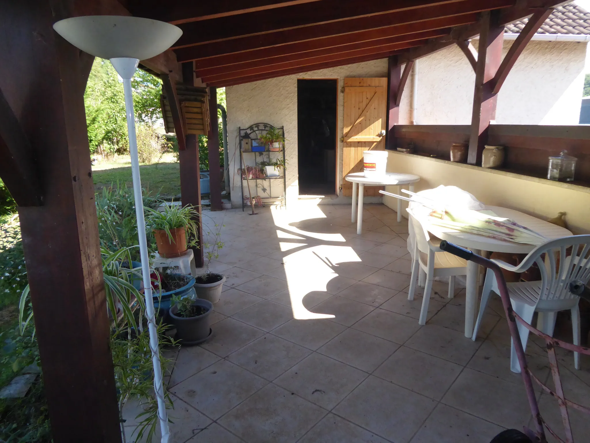 Belle maison familiale avec dépendances et grand terrain à Coulaures 