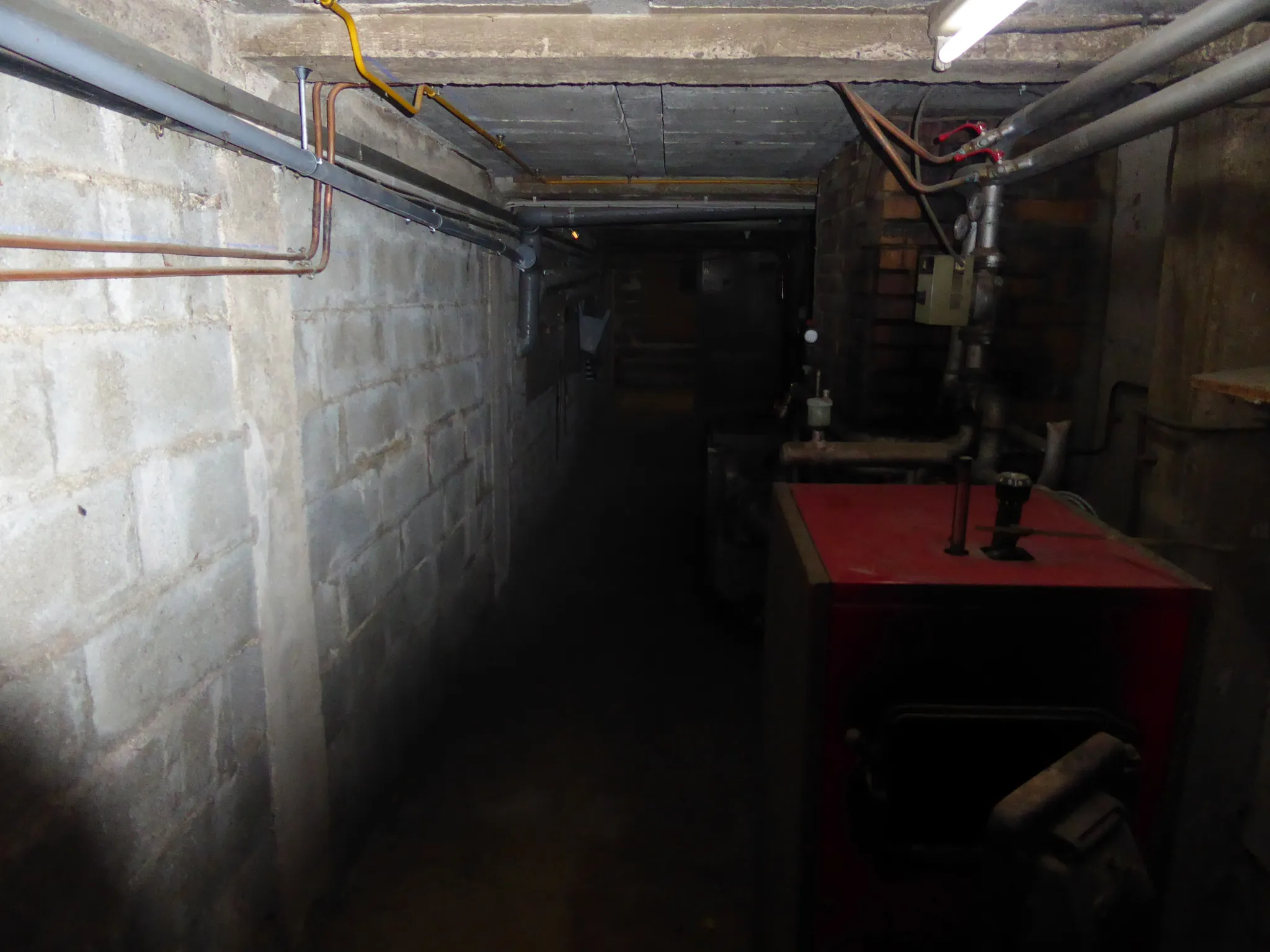 Belle maison familiale avec dépendances et grand terrain à Coulaures 