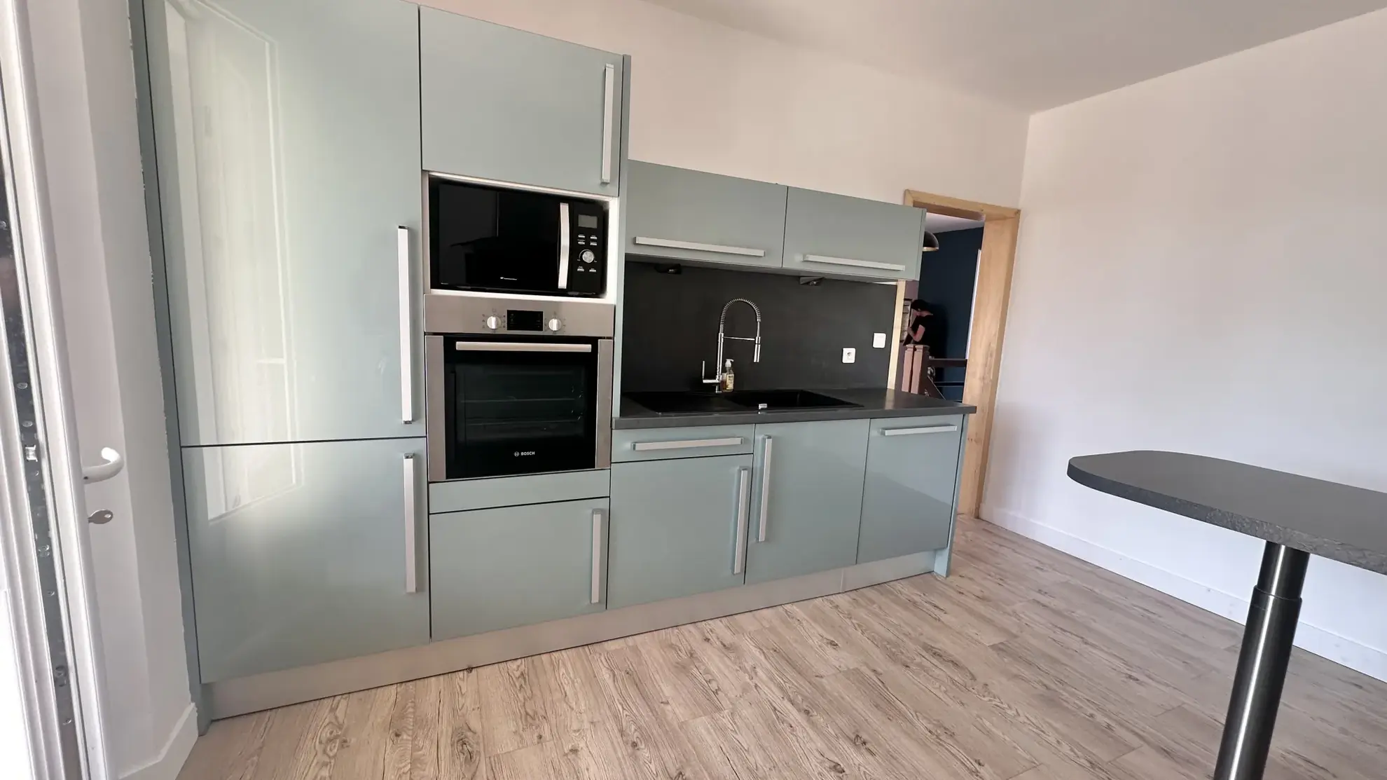 Maison contemporaine rénovée à Riberac avec 4 chambres et vue dégagée 