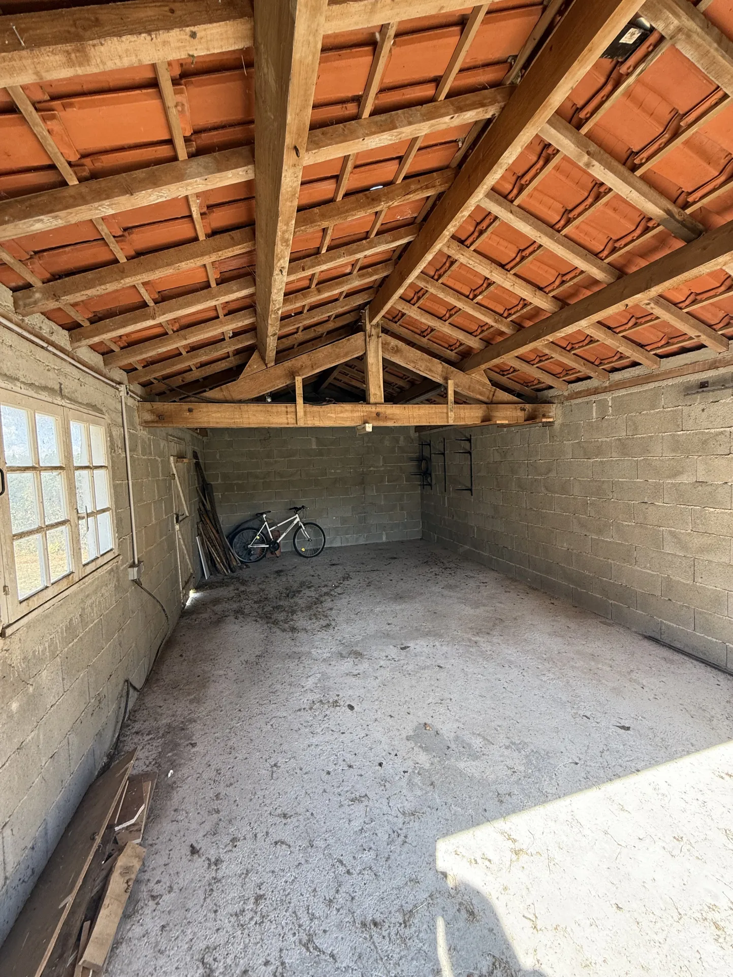 Maison contemporaine rénovée à Riberac avec 4 chambres et vue dégagée 